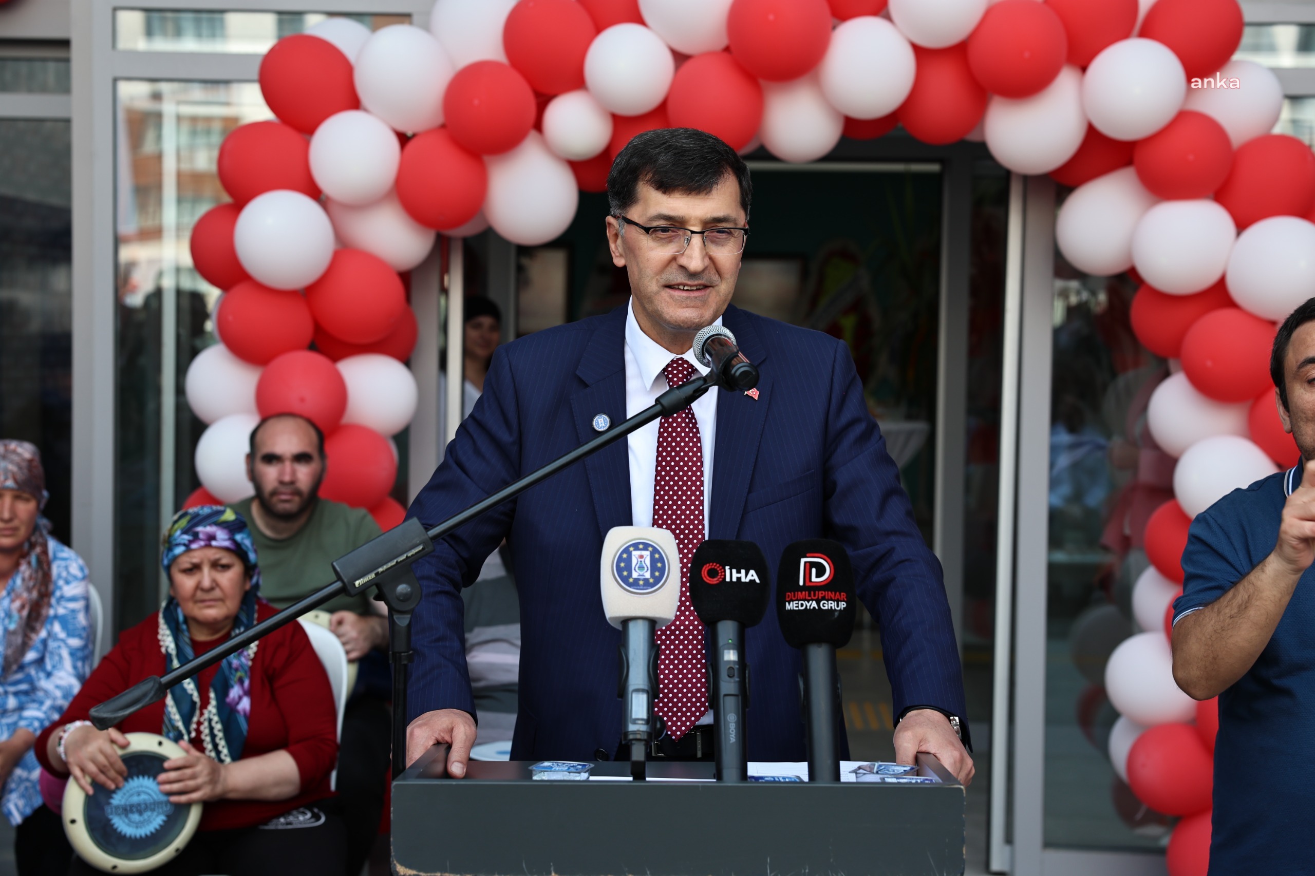 Kütahya Belediyesi'nce hayata geçirilen "Yamantürk Yaşlı ve Engelli Gündüz Yaşam Merkezi" hizmete açıldı