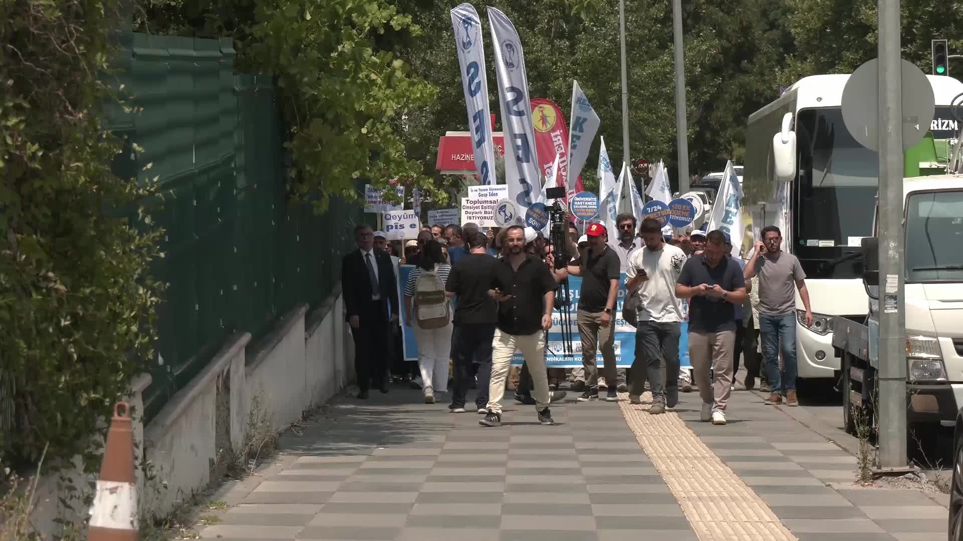 KESK Eş Genel Başkanı Karagöz: "Şu an adeta kamu emekçilerinin emeklilik hakkı gasp edilmiş durumda"