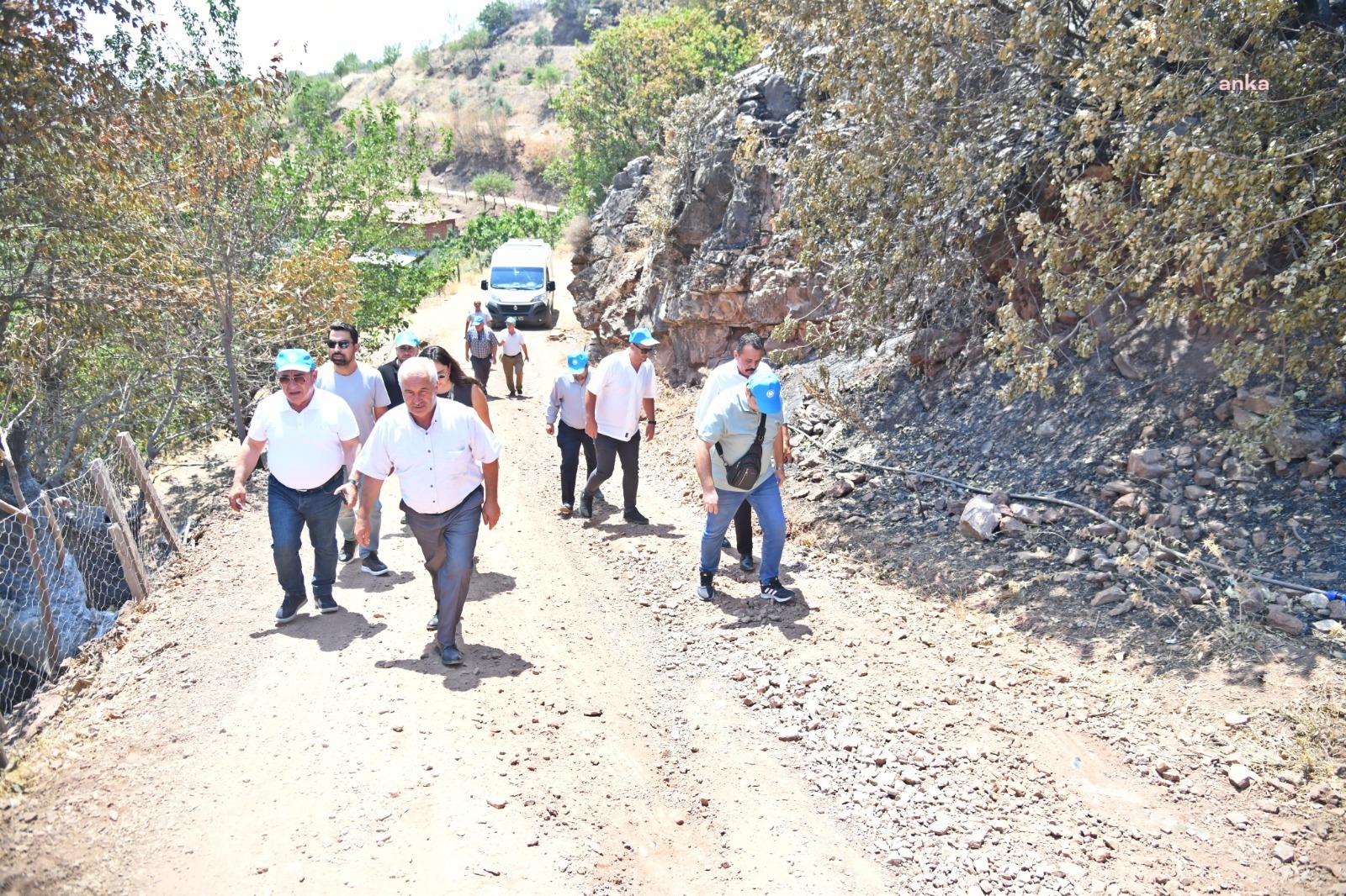 Manisa Büyükşehir Belediyesi Deprem ve Doğal Afet Komisyonu'ndan Akhisar'da saha incelemesi