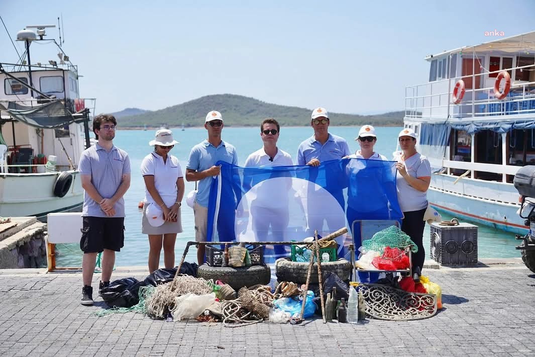 Ayvalık Cunda’da deniz dibi temizliği ile kirliliğin boyutu gözler önüne serildi