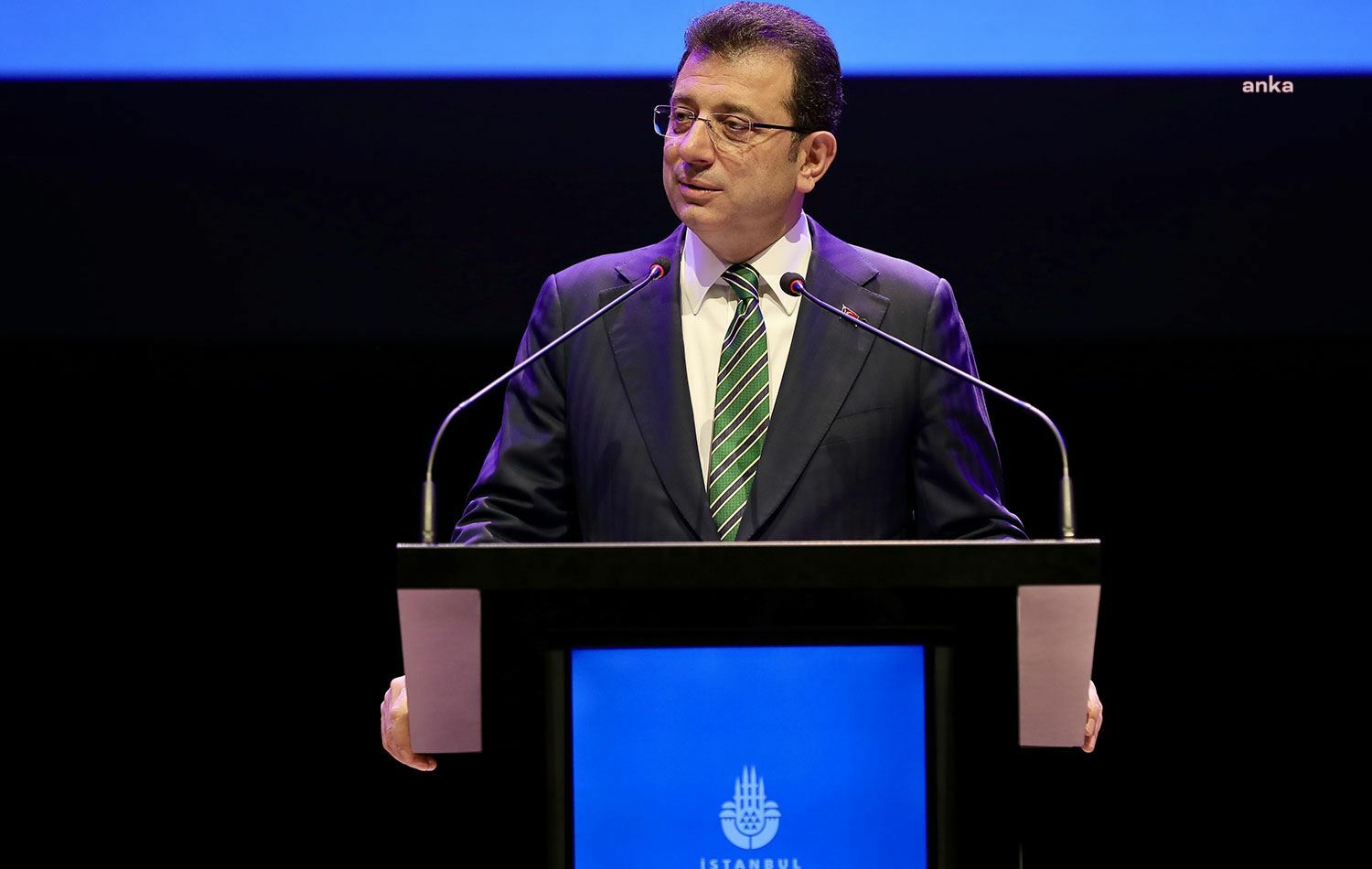 Ekrem İmamoğlu'ndan, Metin Sözen için taziye mesajı: "İstanbul’a verdiği hizmetler için şehrim ve tarihimiz adına minnetlerimi sunuyorum"