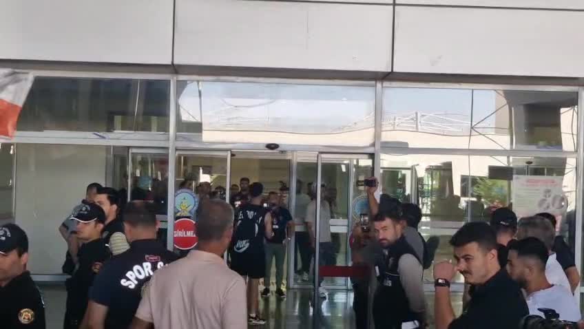 Amedspor’un İsrail’den transfer ettiği Dia Saba Diyarbakır’a geldi