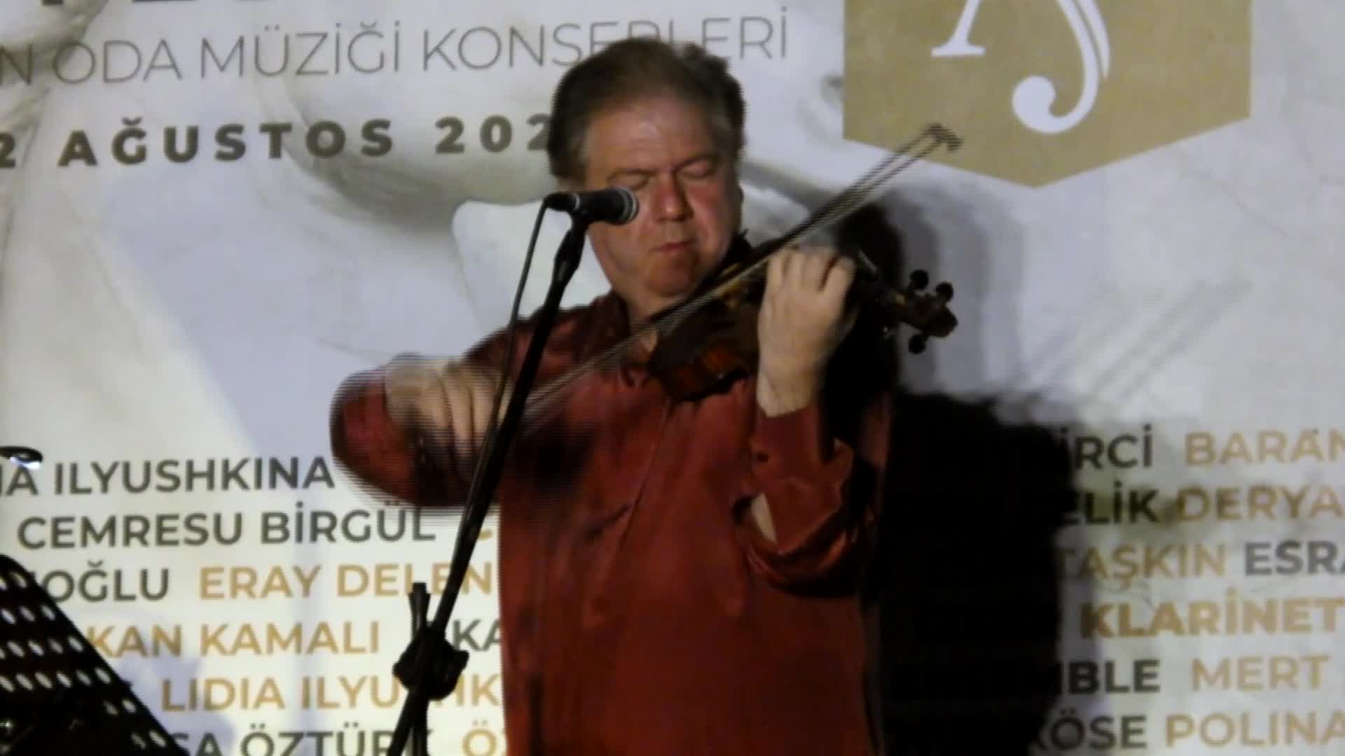 Burhaniye'de kültür ve müzik buluşması "ADRA'FEST 2025" başladı