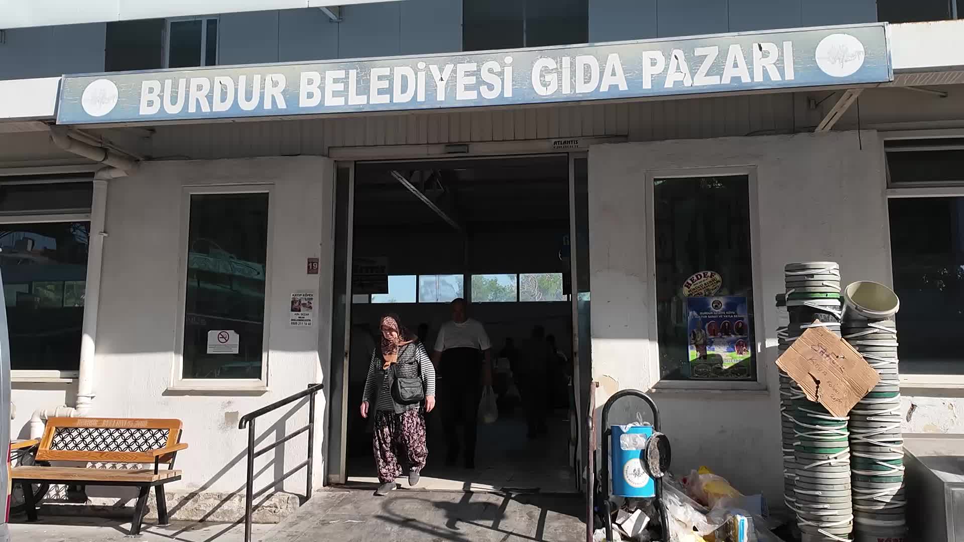 Burdur Belediye Başkanı Ercengiz: "Biz, bu ülkenin en yakıcı sorununun ekonomi olduğunu her fırsatta dile getiriyoruz"