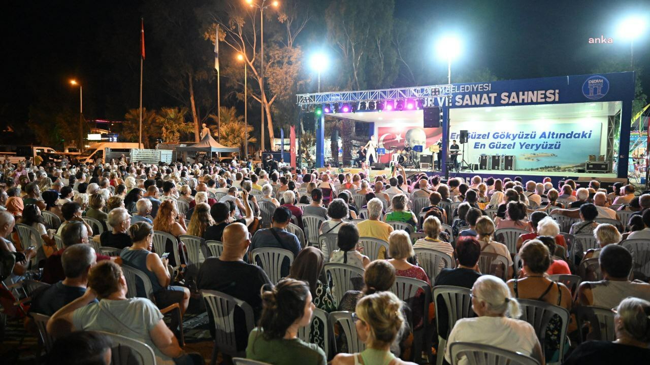 Aydın Büyükşehir Belediyesi Konservatuvarı'ndan Didim'de yaz konseri
