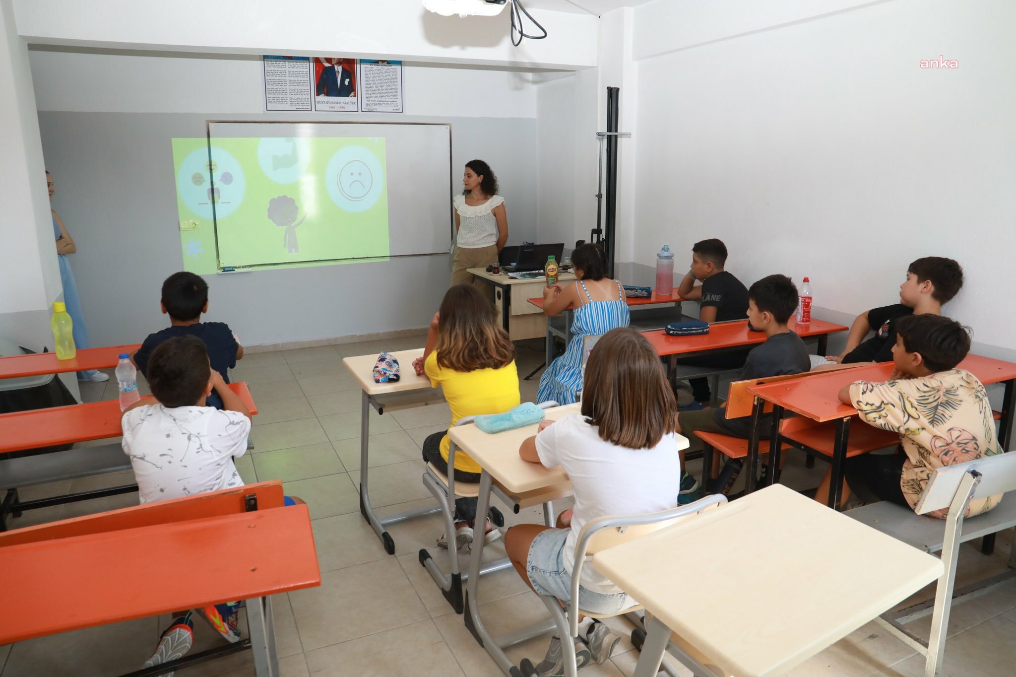 Burhaniye Belediyesi, çocukları akran zorbalığına karşı bilgilendirdi