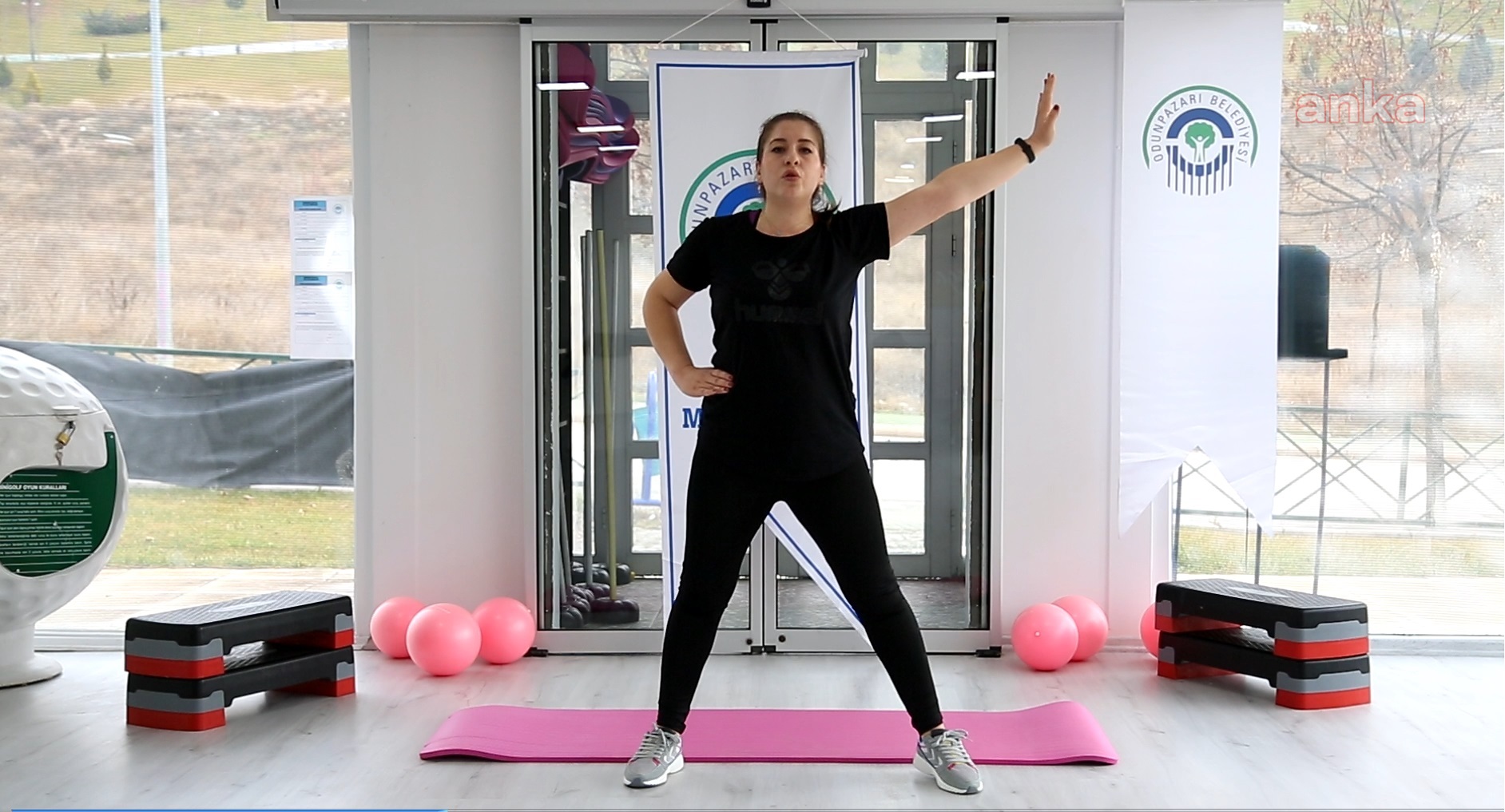 ODUNPAZARI BELEDİYESİ, SPORU EVE TAŞIYOR