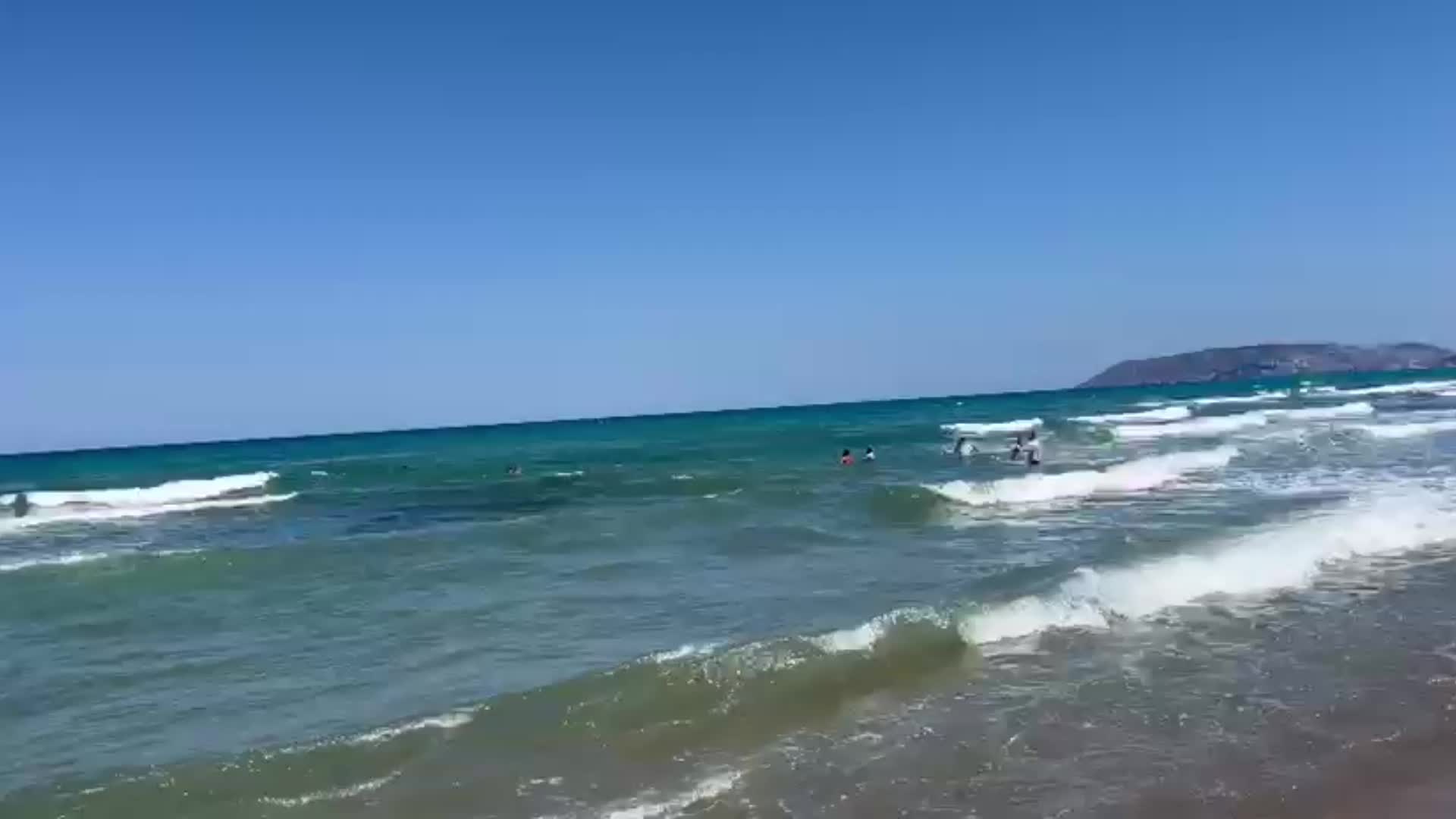 Sinop’ta denize giren kişi boğulma tehlikesi geçirdi