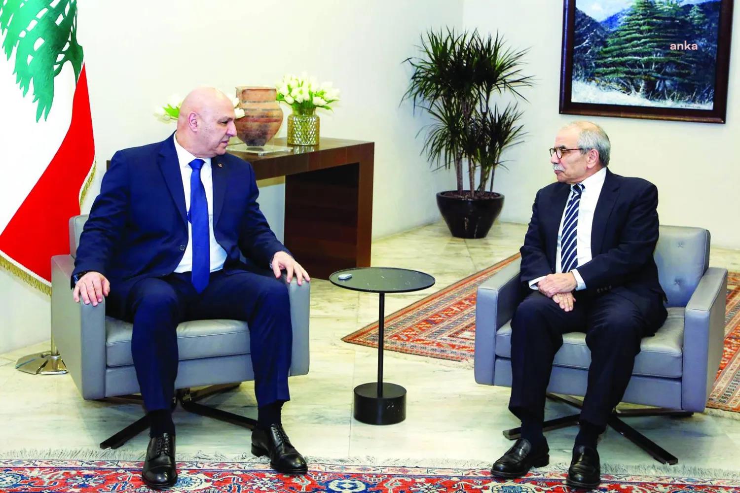 Lübnan hükümeti, orduya “devlet dışı silahları kontrol altına alma” planı hazırlama görevi verdi