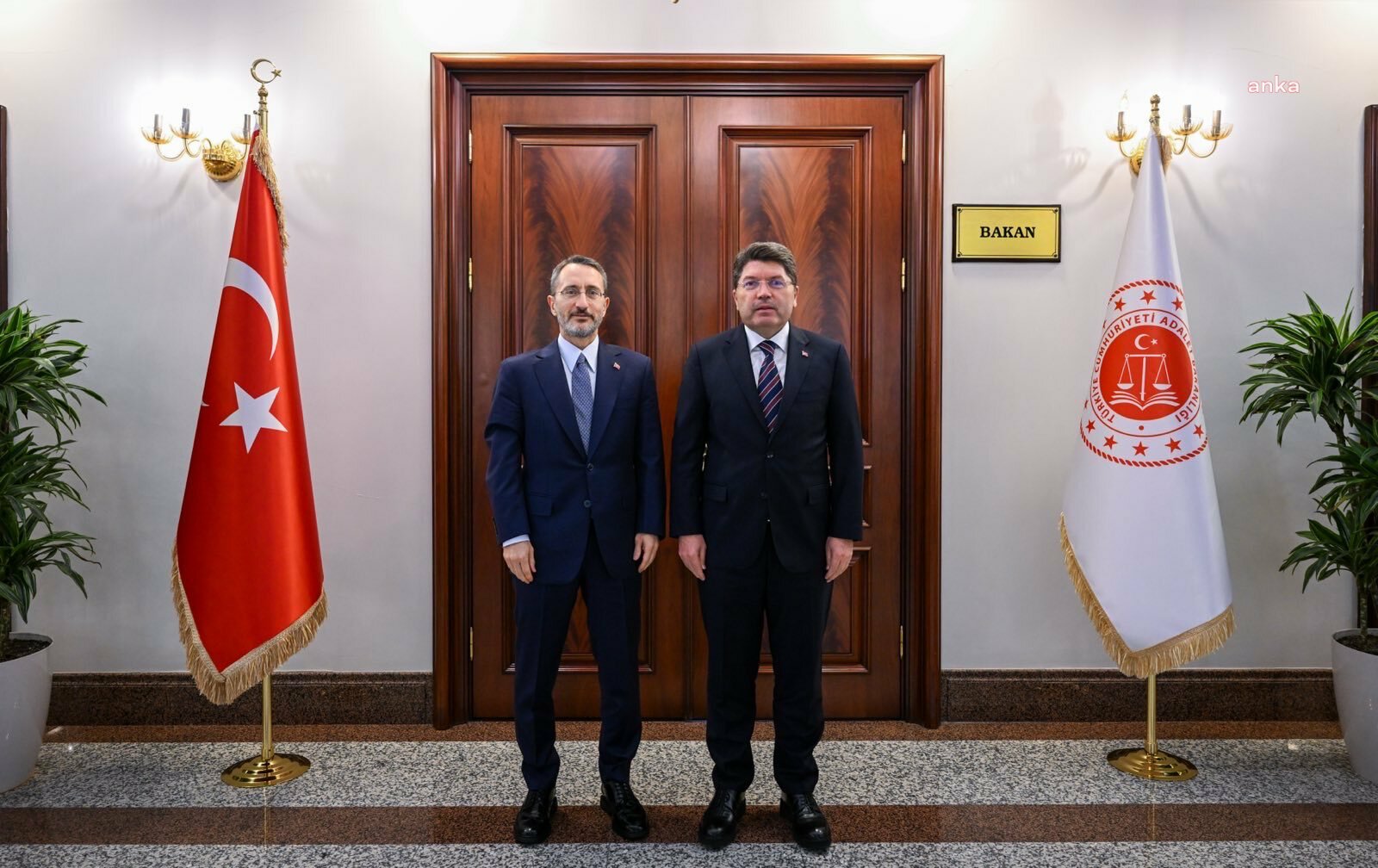 Fahrettin Altun'dan Adalet Bakanı Tunç'a ziyaret: İnsan hakları, eşitlik ve ayrımcılıkla mücadele konuları ele alındı