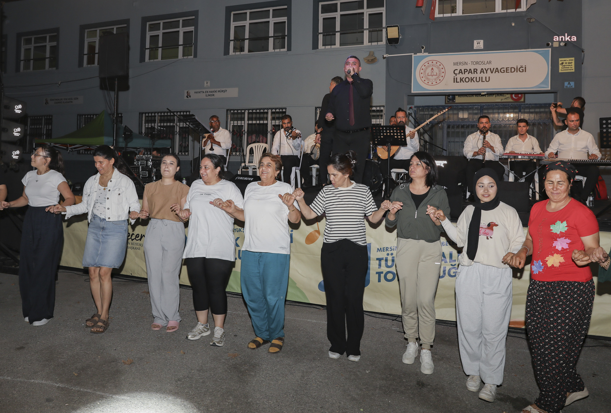 Mersin Büyükşehir Belediyesi’nden yaylalardan sahillere yaz eğlencesi
