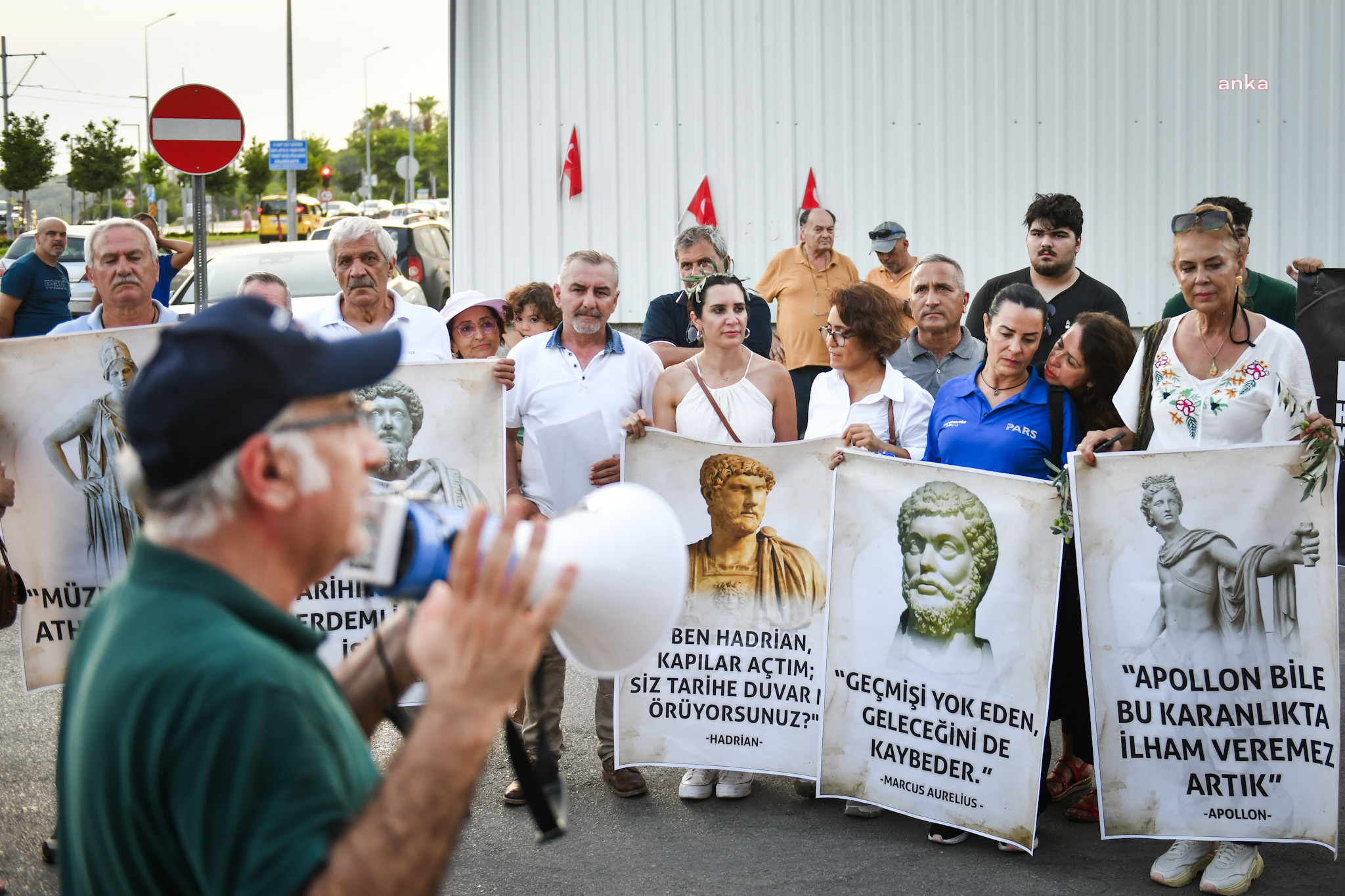 Antalya Müzesi'nin yıkım kararına STK'lardan tepki: "Bu değerin korunması için karar vericileri ortak akılla ve toplumun sesiyle hareket etmeye davet ediyoruz"