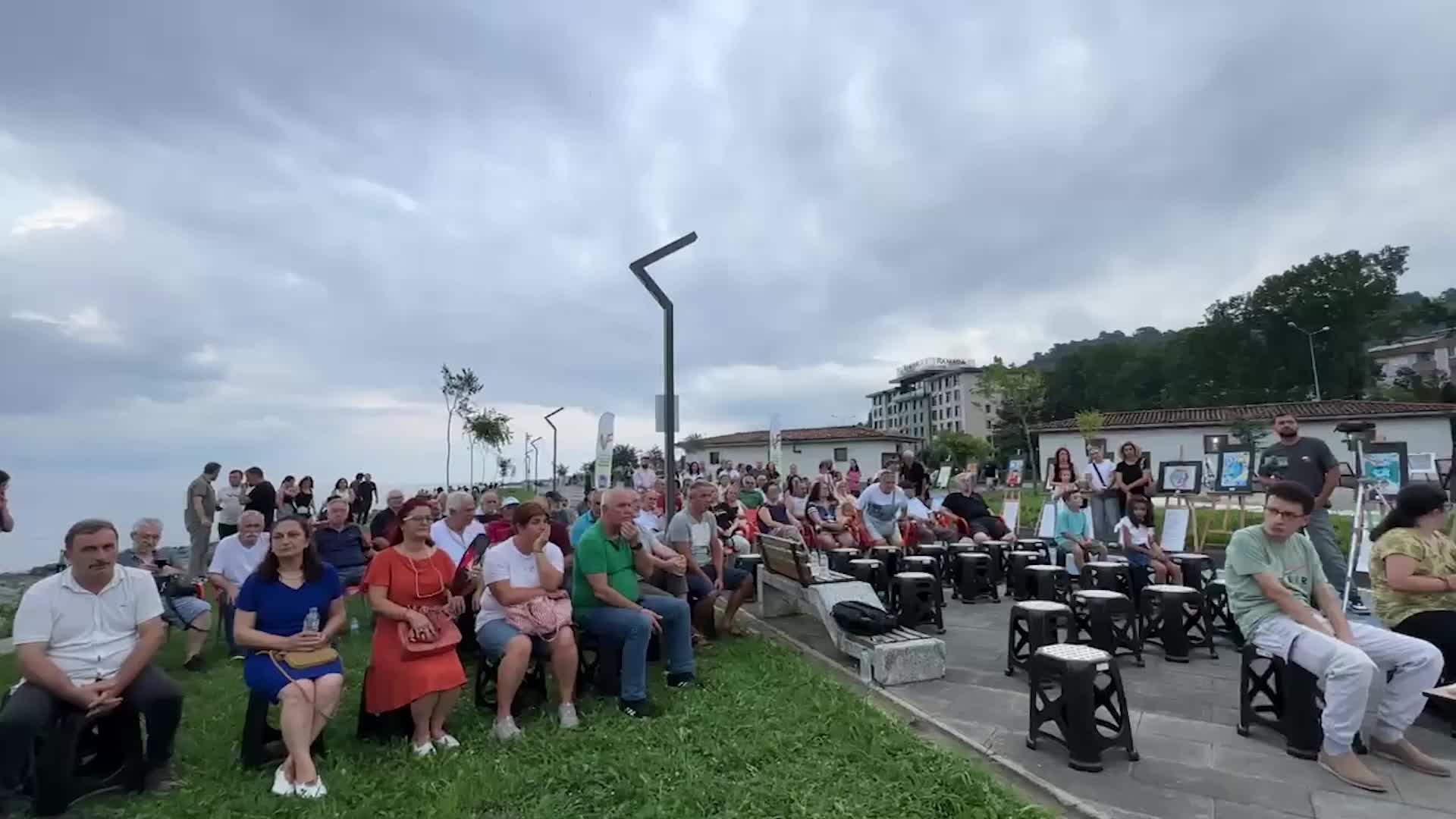 Fındıklı’da "ViçeFest" başladı: “Bir daha hiroşimalar olmasın”