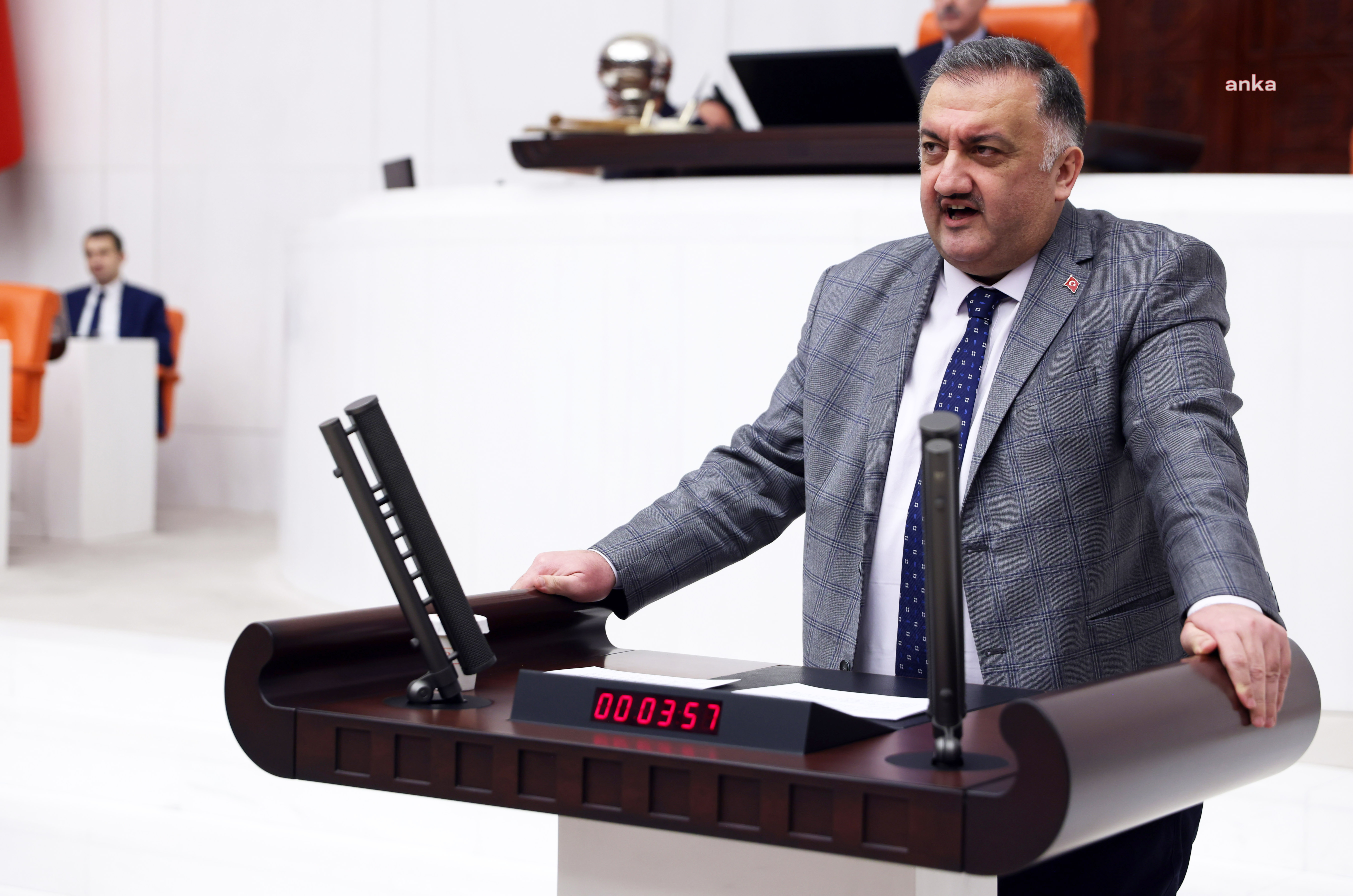 Hasan Karal'dan Bakan Fidan'a: "Schengen vize başvurularında yaşanan ret artışlarının gerekçeleri Bakanlığınızca analiz edilmiş midir"