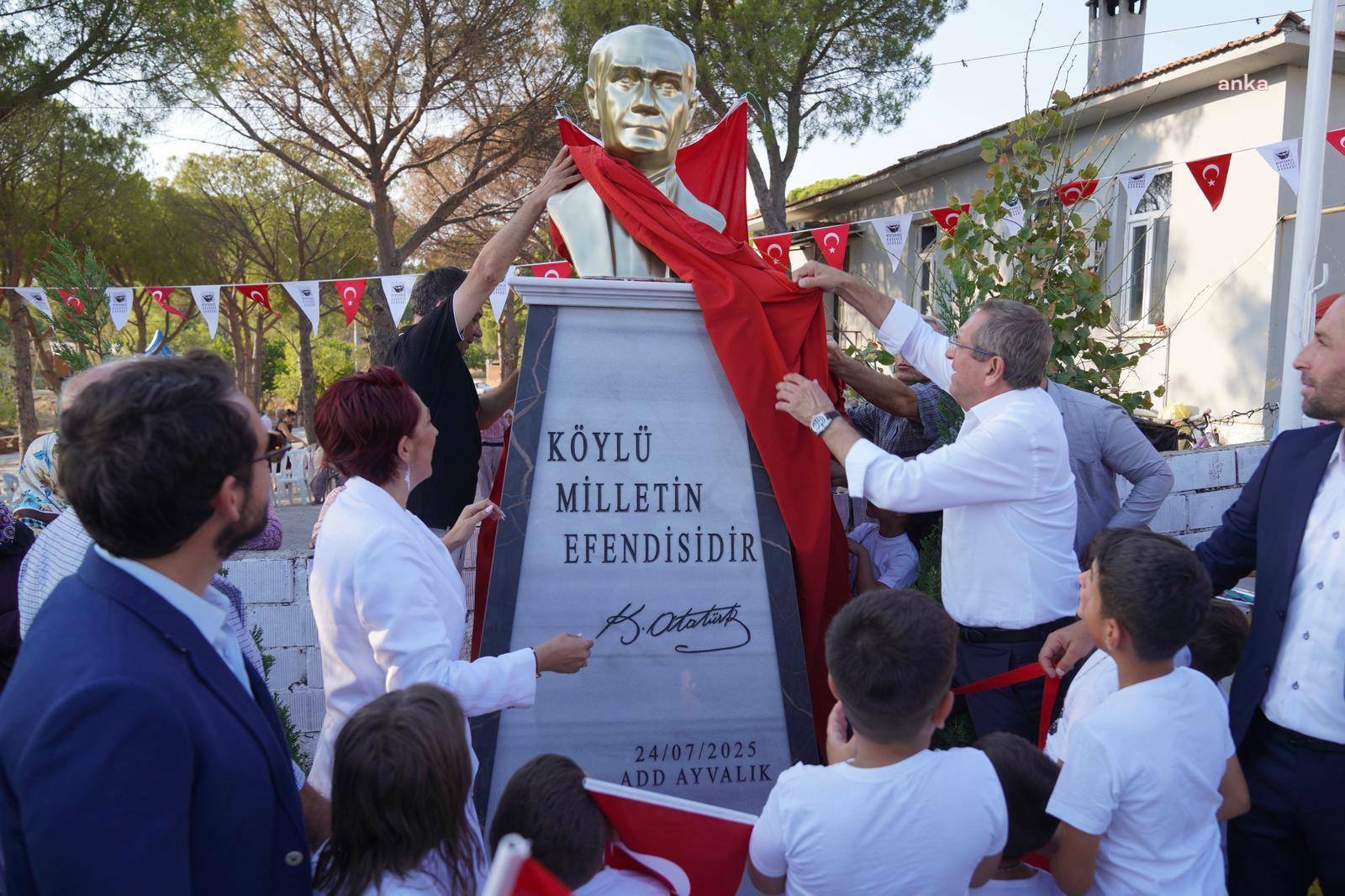 Ayvalık Belediyesi'nden Hacıveliler Mahallesi'ne Atatürk büstü
