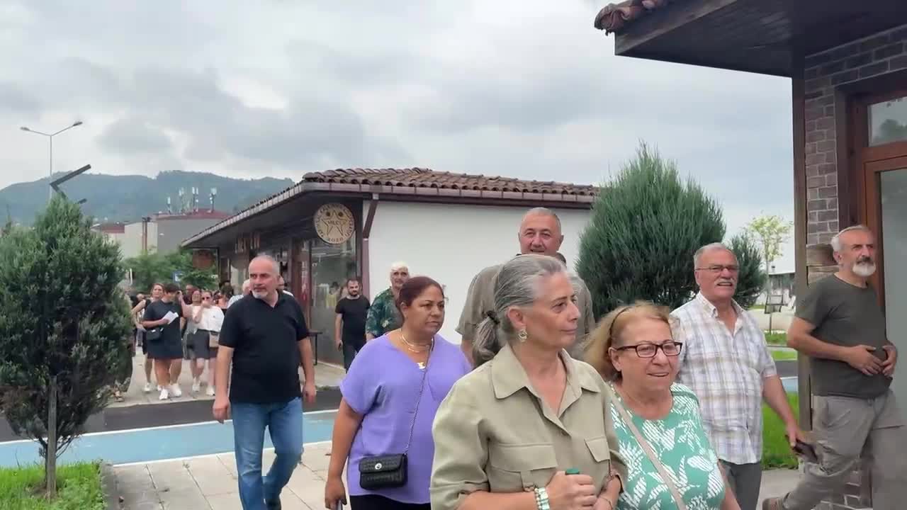 Fındıklı Belediyesi'nin düzenlediği "Viçefest" sürüyor..."Festival, barış, adalet ve özgürlük için bir arada olduğumuz bir platform"