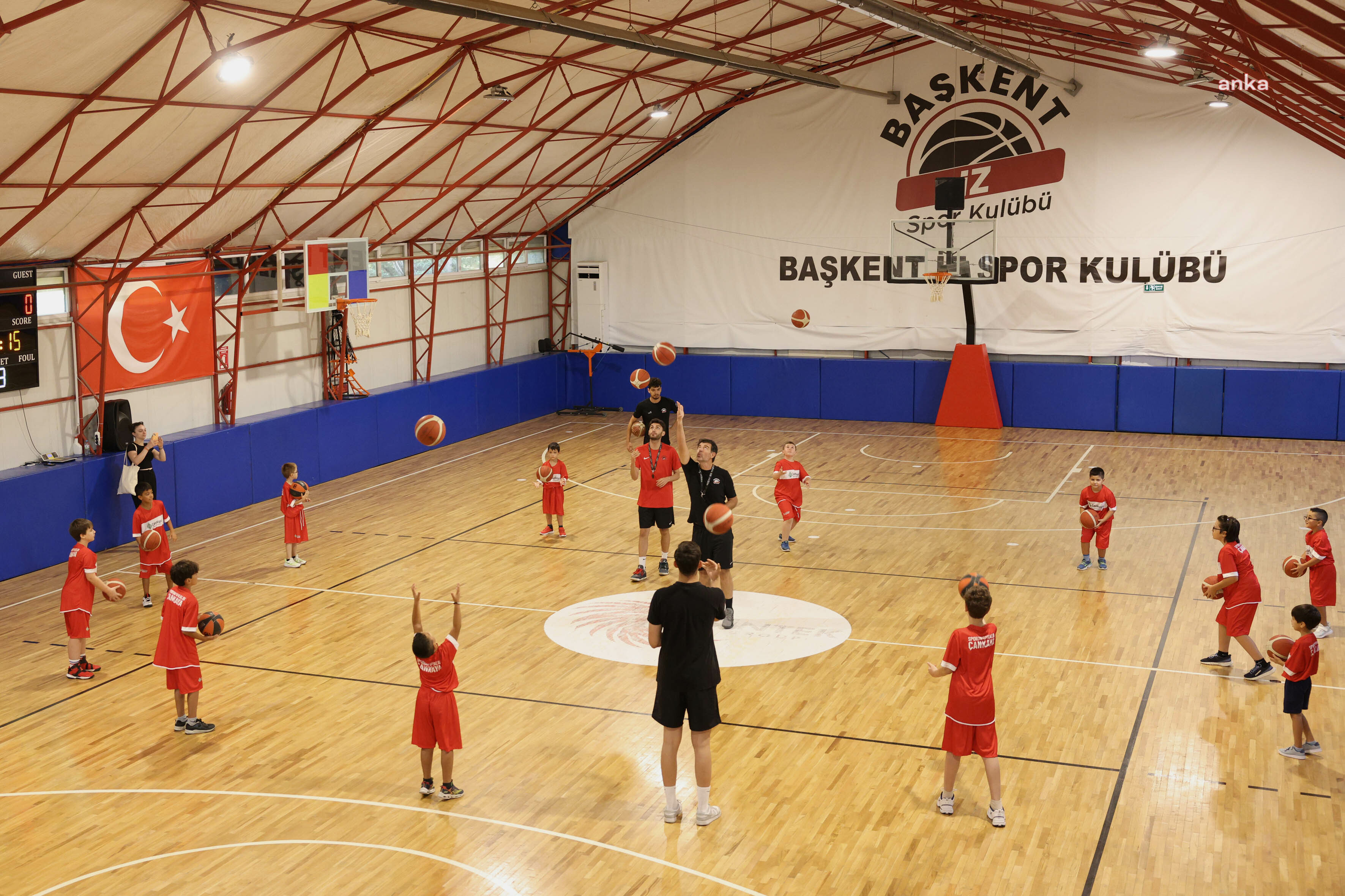 Geleceğin basketbolcuları, Çankaya'da yetişiyor