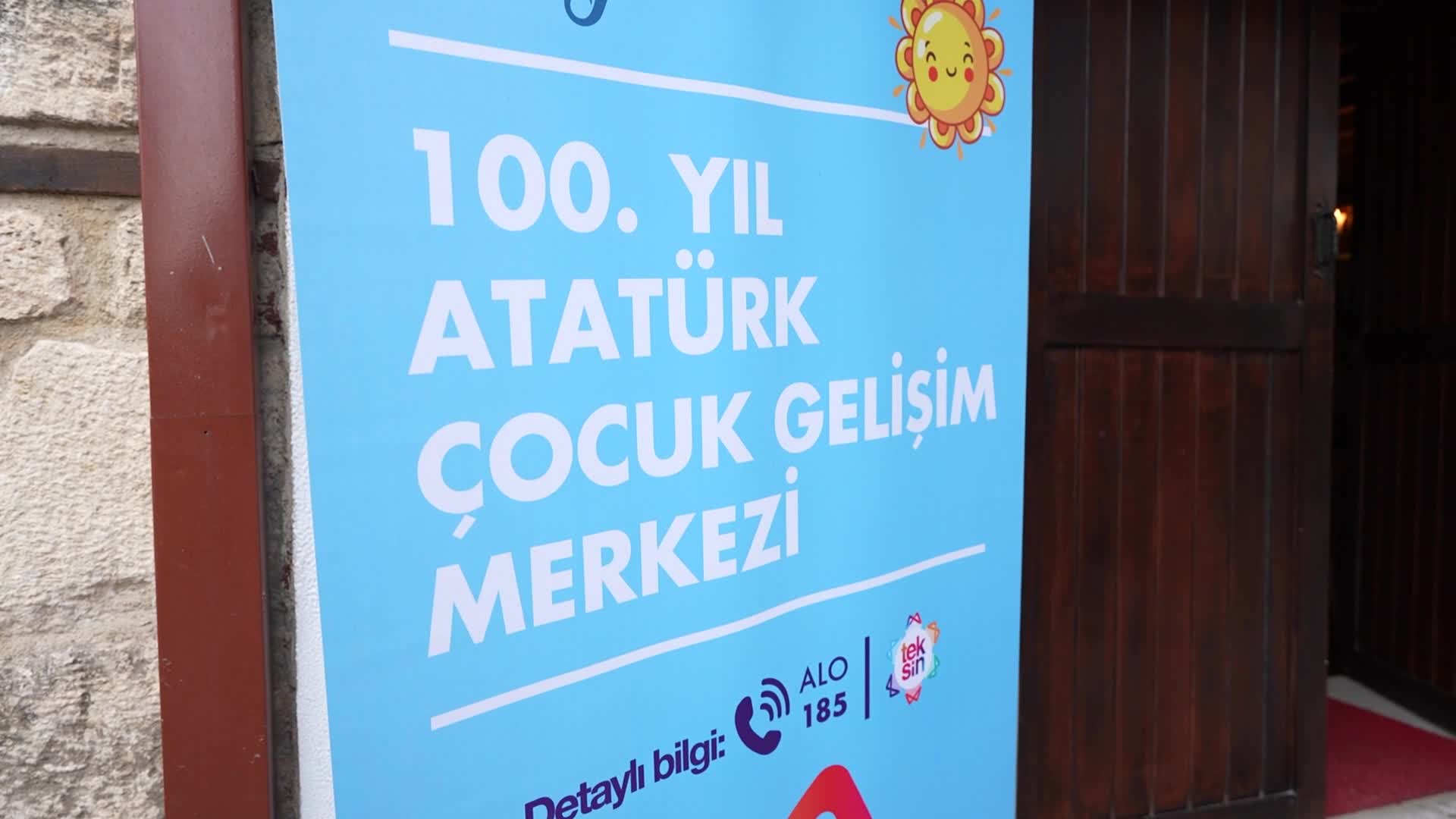 Mersin'de çocukların fırçasından çıkan eserler, TADEKA'da sergileniyor