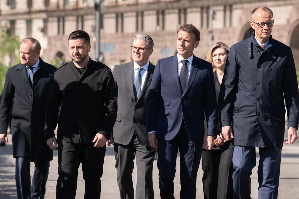 Avrupalı liderler, Trump ve Putin arasındaki Rusya-Ukrayna barış görüşmelerine Kiev'in de dahil edilmesini istiyor