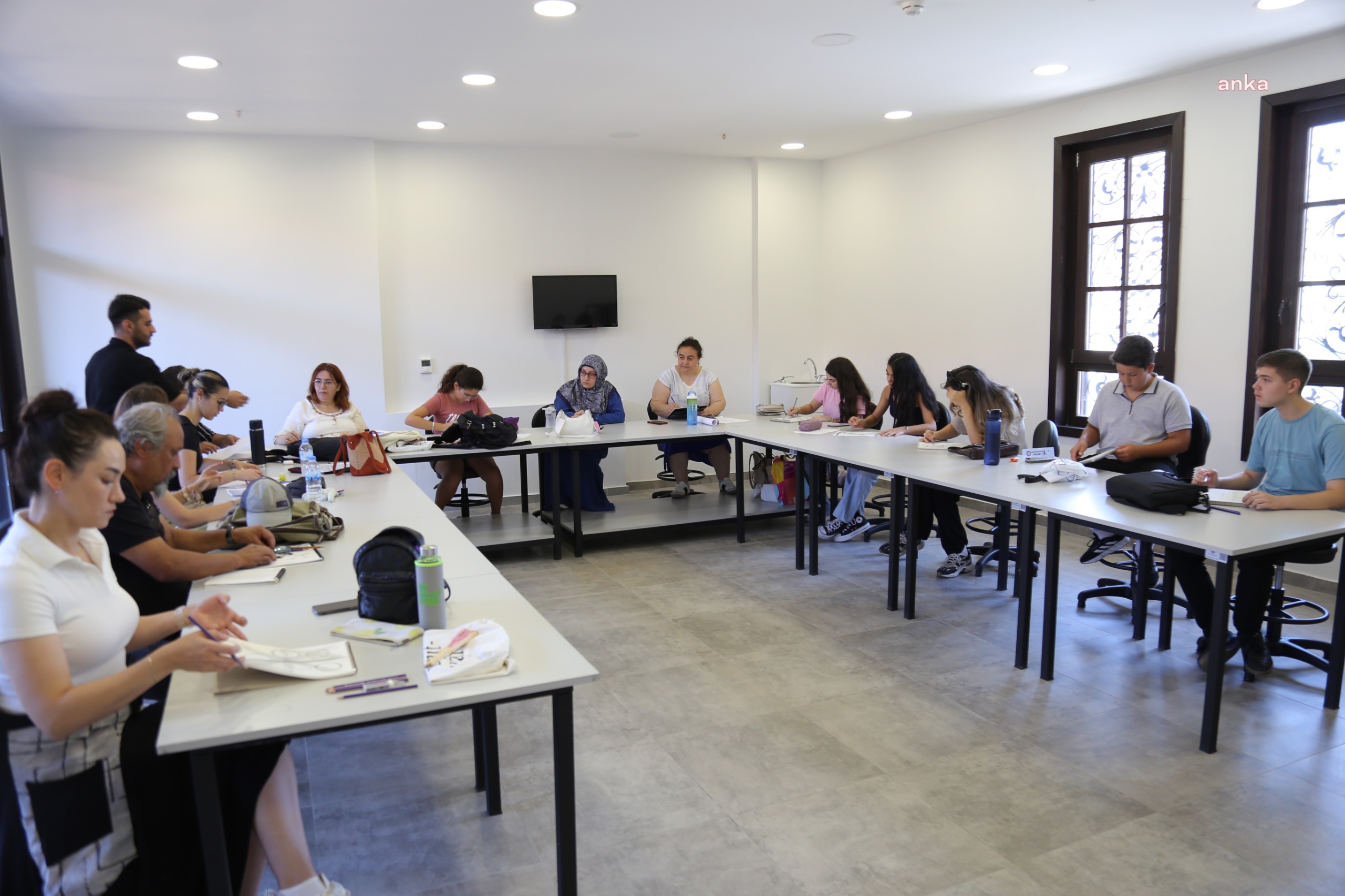 Eskişehir'de Sanat Sokağı'nda Karakalem Resim Atölyeleri başladı