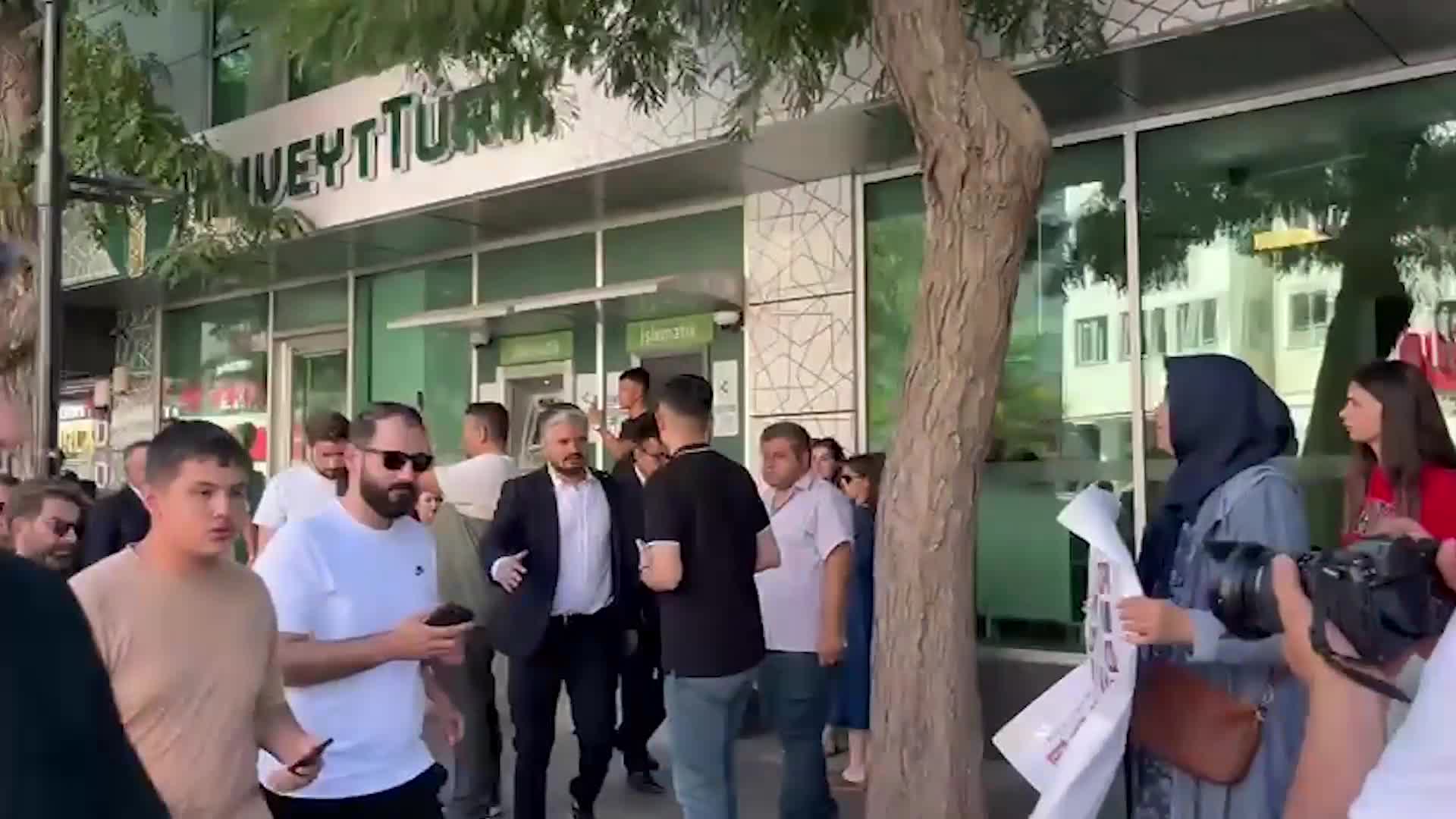 Depremzede anne, Bakan Fidan’a sesini duyuramadı