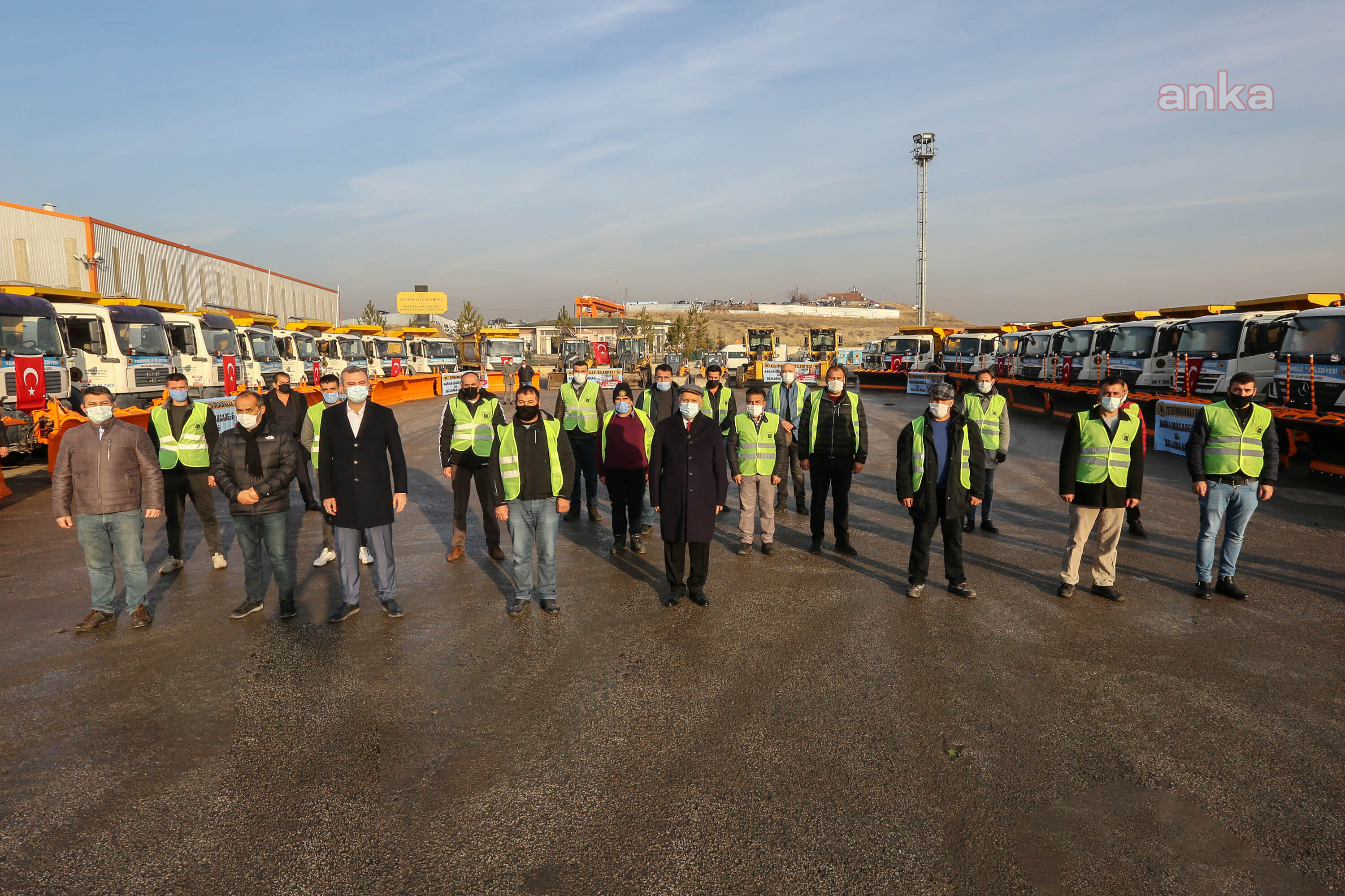 YENİMAHALLE BELEDİYE BAŞKANI YAŞAR: YENİMAHALLE'Yİ KİRALIK ARAÇLARDAN KURTARDIK
