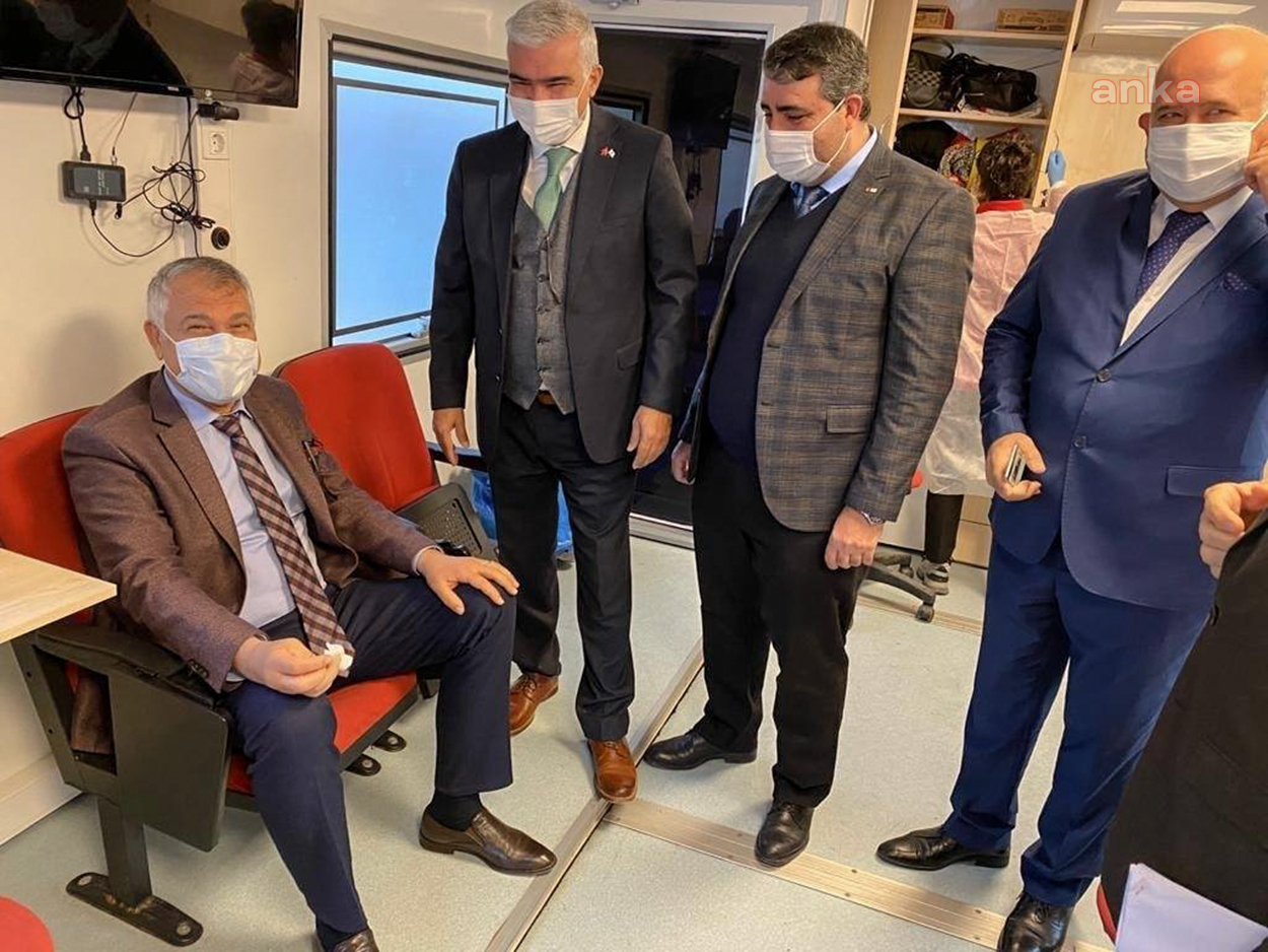 KIZILAY DOSTU ZEYDAN KARALAR'A TEŞEKKÜR PLAKETİ