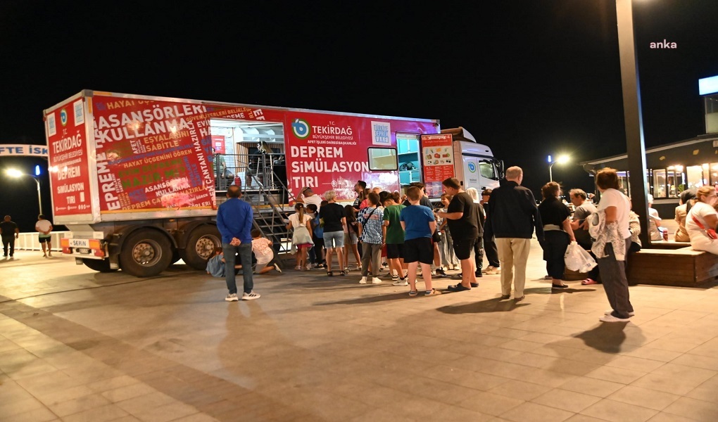 Tekirdağ Büyükşehir Belediyesi'nden deprem bilincine önemli katkı