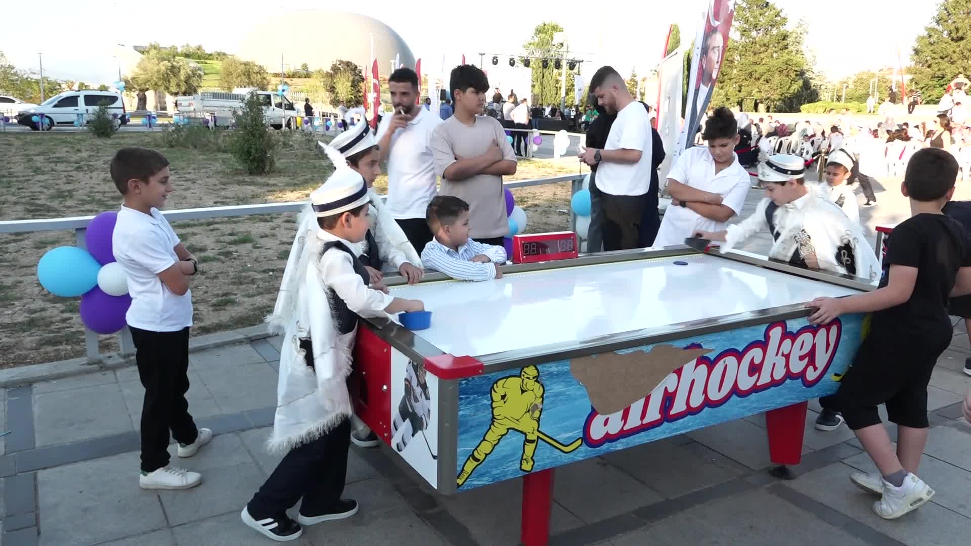 Osmangazi'de 200 çocuk için sünnet şöleni düzenlendi