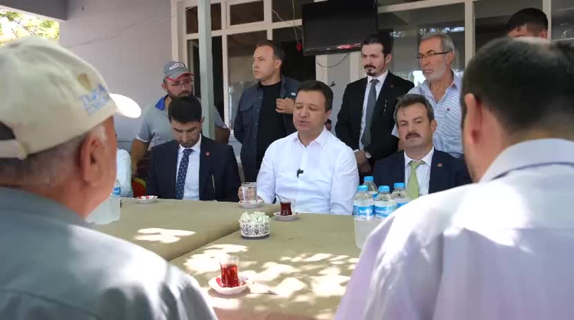Saadet Patisi Genel Başkanı Arıkan: "Bir iş adamı, bir mühendisin iş bulabilmek için diplomasını saklayarak 'vasıfsız işçi' olmak istediğini anlattı"