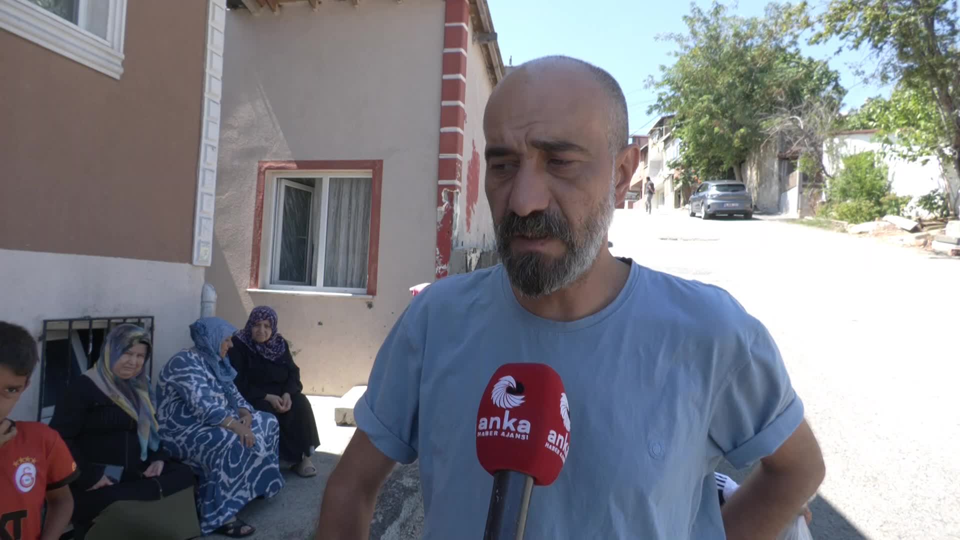 Ümraniye Topağacı’nda kentsel dönüşüm krizi... “Ben polisim, evin ne kadar ediyorsa ben vereceğim parasını sana o ev yıkılacak’ diye aradılar”