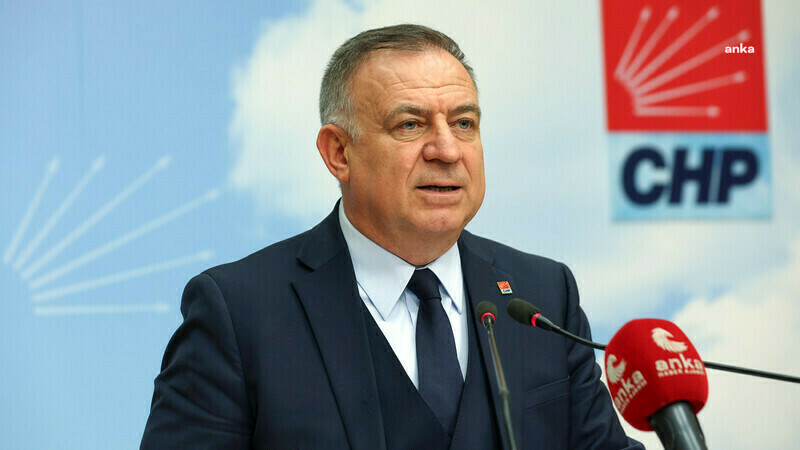 CHP'li Zeybek: Güzelyalı–Dardanos bölgesinde yangın kontrol altına alındı, İntepe–Erenköy–İzmir karayolu mevkiinde yangın sürüyor