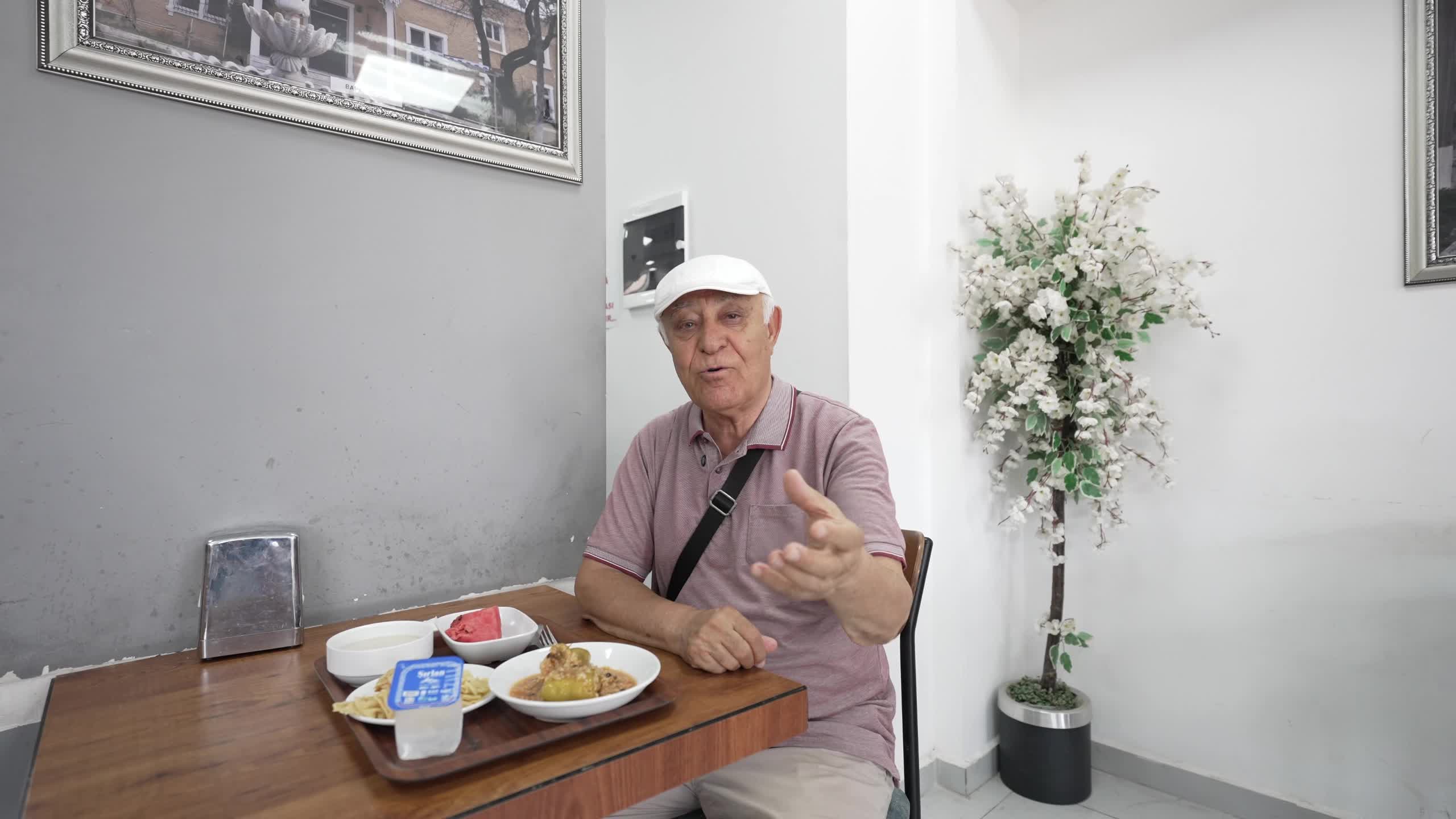 Buca’da “Askıda Yemek” uygulaması 25 bin kişiye destek oldu