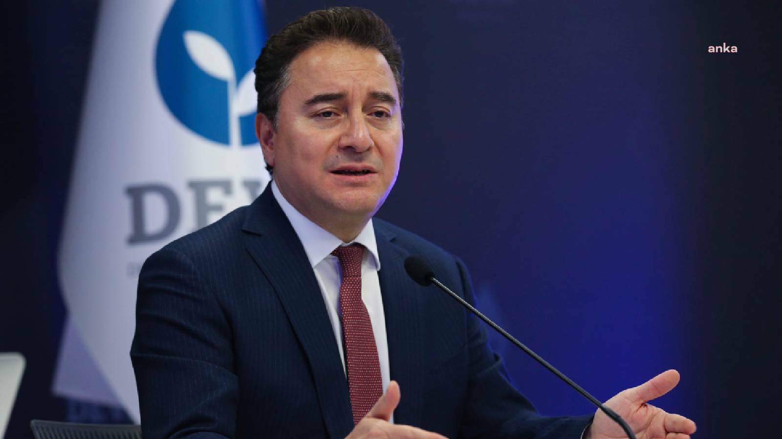 Babacan, Gazze'de katledilen gazeteciler için taziye mesajı yayımladı: "Gazze’de öldürülen tüm gazetecileri ve sivilleri hatırlamak, sorumluları adalet önüne çıkarmak zorundayız"