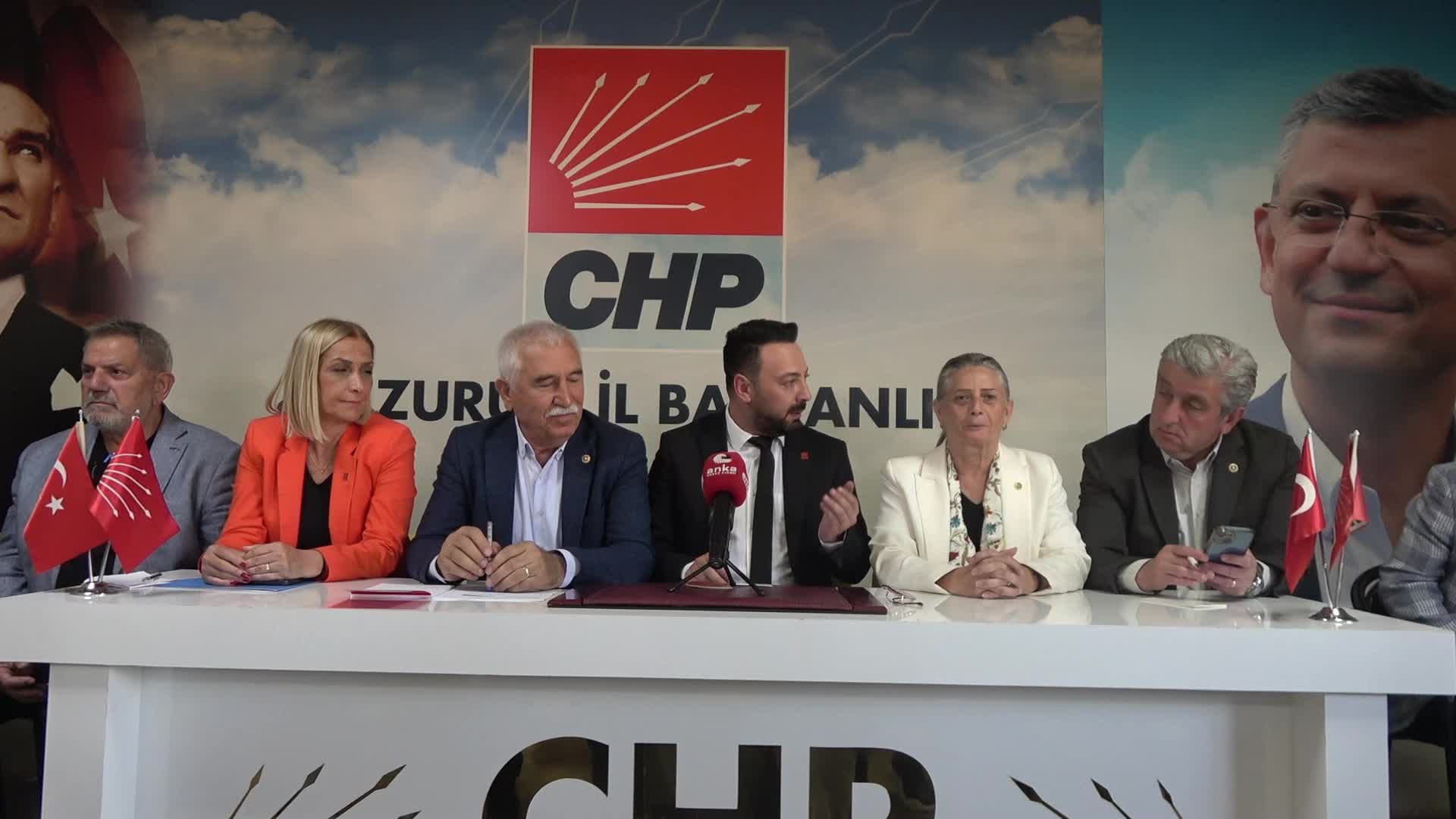 CHP milletvekilleri ve PM üyeleri sahada…  Durmaz: "İktidar olma hedefiyle Anadolu’da halkın nabzını tutuyoruz. Erzurum bu açıdan kritik bir şehir"