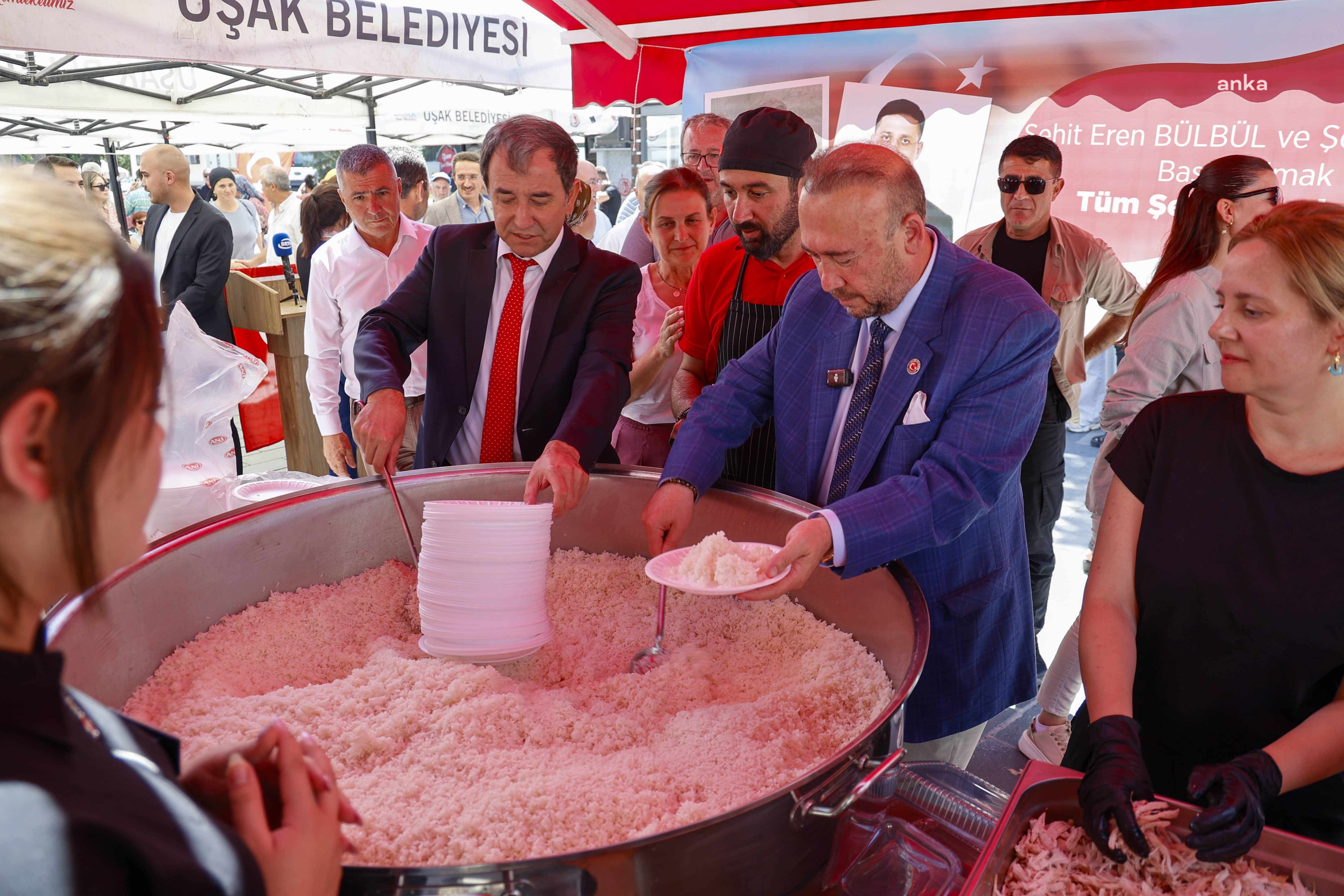 Uşak Belediyesi, Eren Bülbül'ü ve Astsubay Ferhat Gedik'i andı