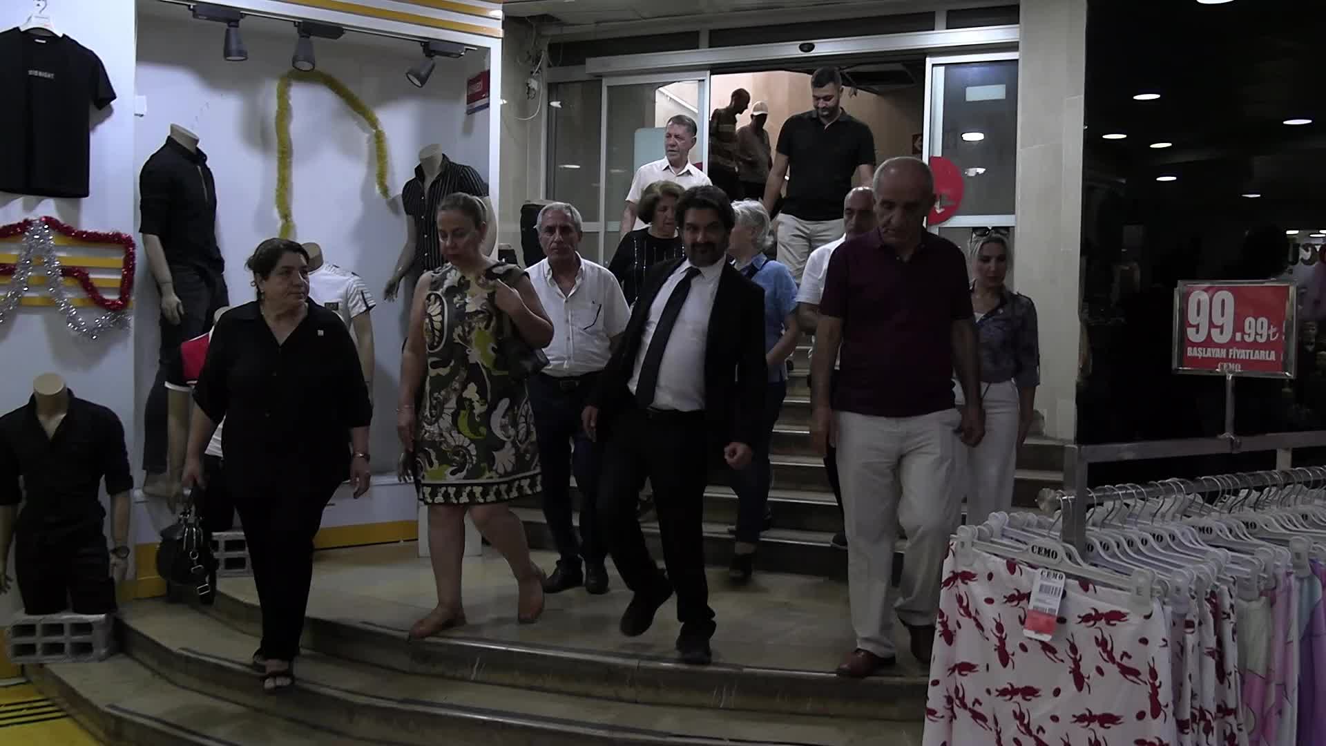 Diyarbakır esnafından kendilerini ziyaret eden CHP’li heyete: “Siftahsız eve gidiyoruz, bu sistem değişmeli”