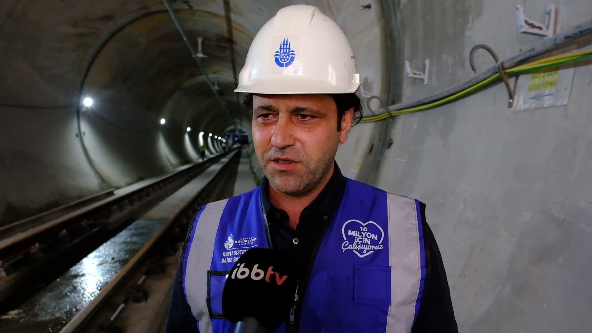 İBB hem metro hatları hem metro araçları yapıyor