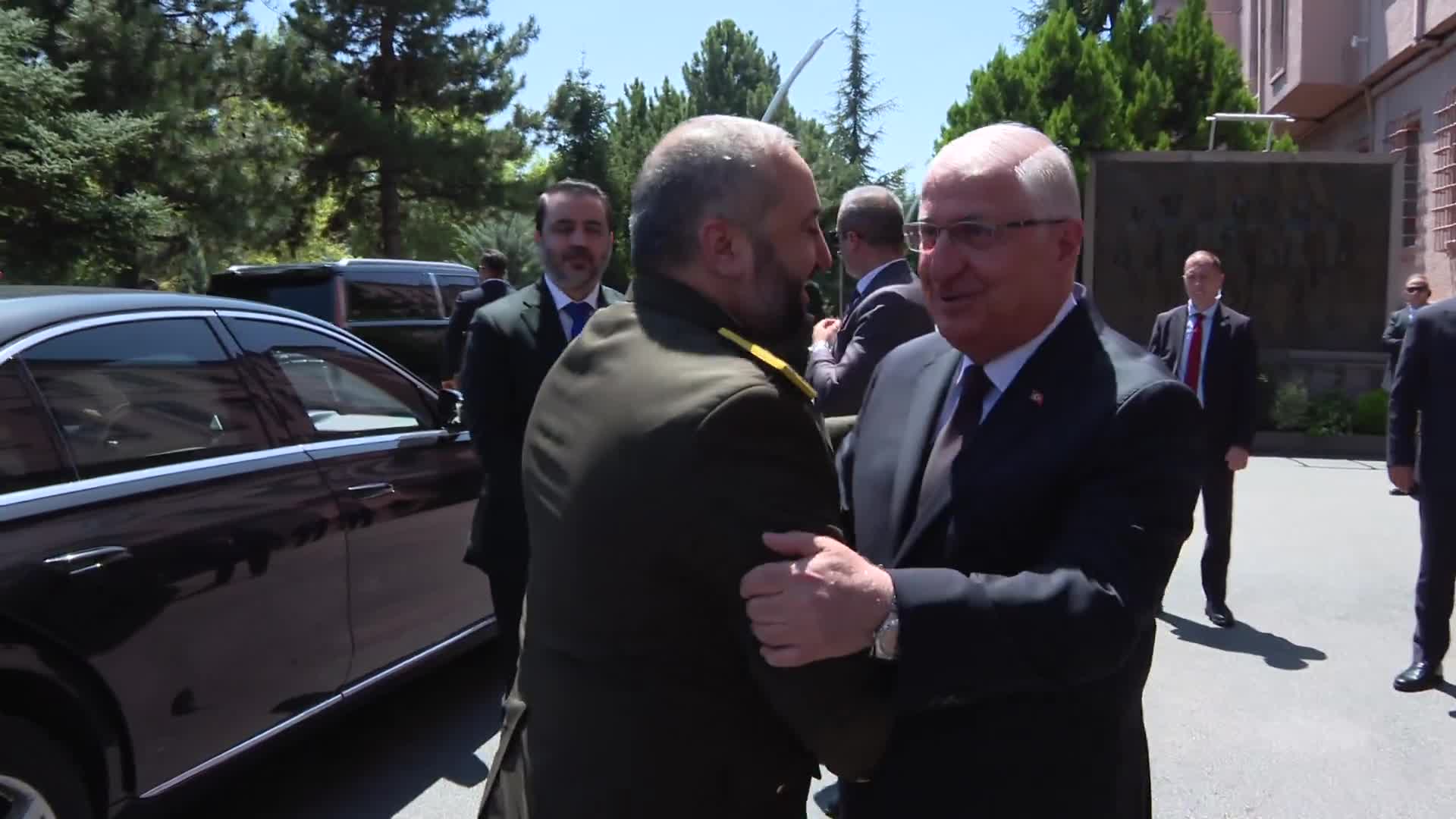 Bakan Güler, Suriye Savunma Bakanı Kasra, Dışişleri Bakanı Şeybani ve İstihbarat Başkanı Seleme ile görüştü