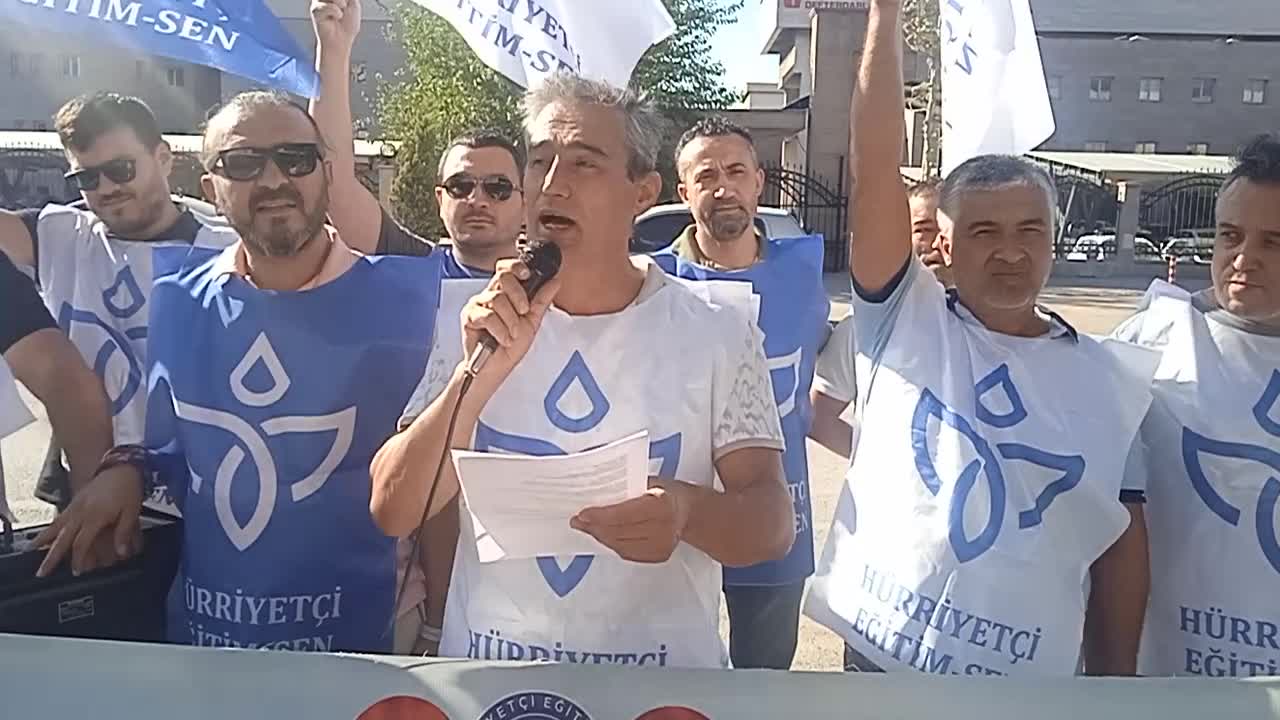 Hürriyetçi Eğitim-Sen’den zam tepkisi: “Tarihin en büyük memur eylemi yapılmalıdır"