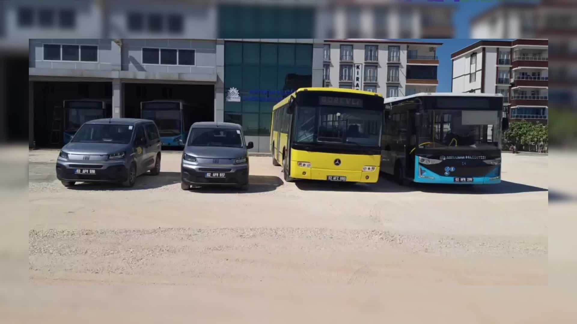 Bursa, Muğla ve Tekirdağ Büyükşehir Belediyeleri'nden Adıyaman'a araç desteği