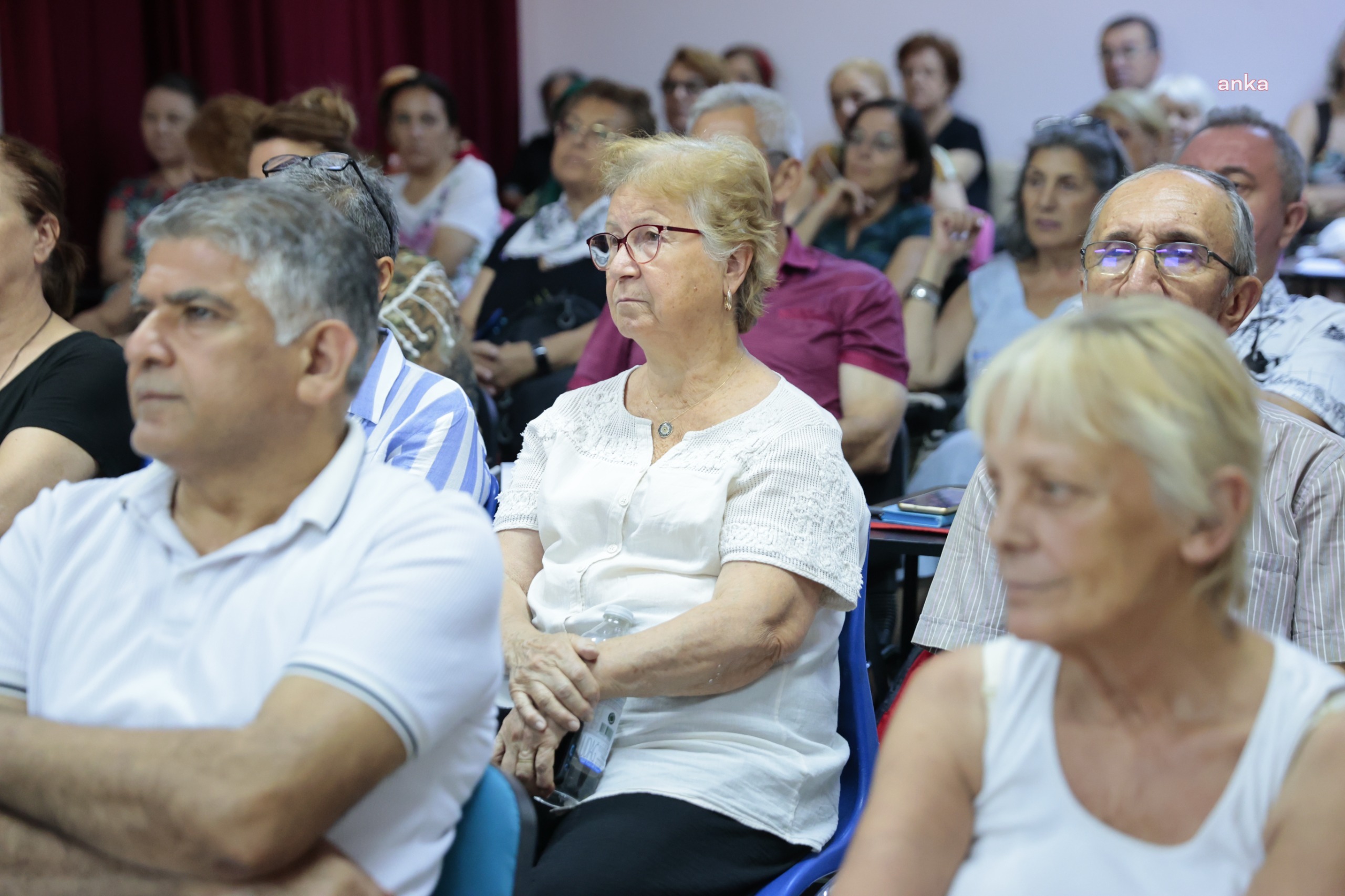 Konak’ın İleri Yaş Merkezi’nde kuşaklararası iletişim semineri