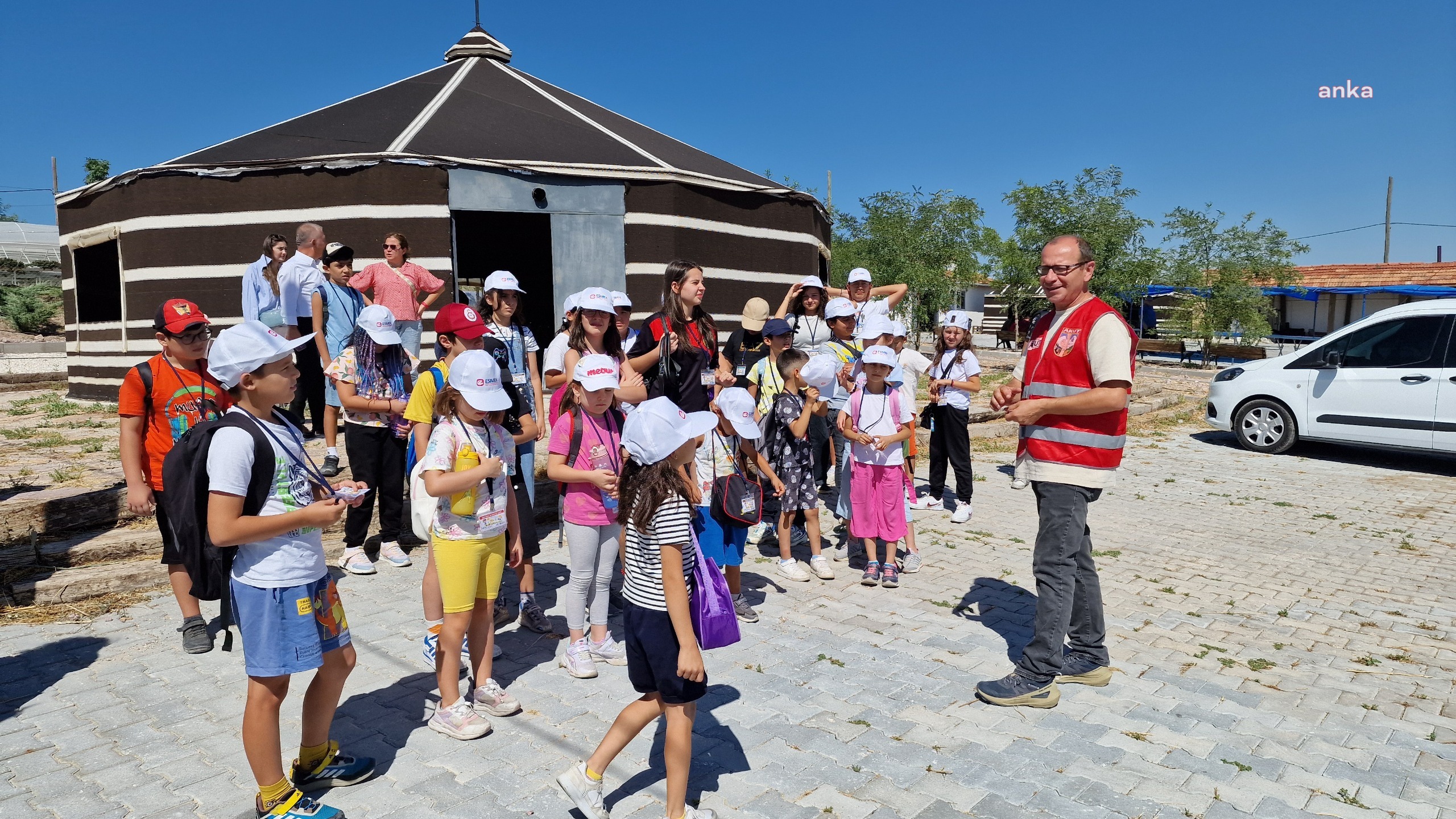 Eskişehir'de doğayla iç içe yaz okulu çocuklara unutulmaz bir tatil sunuyor