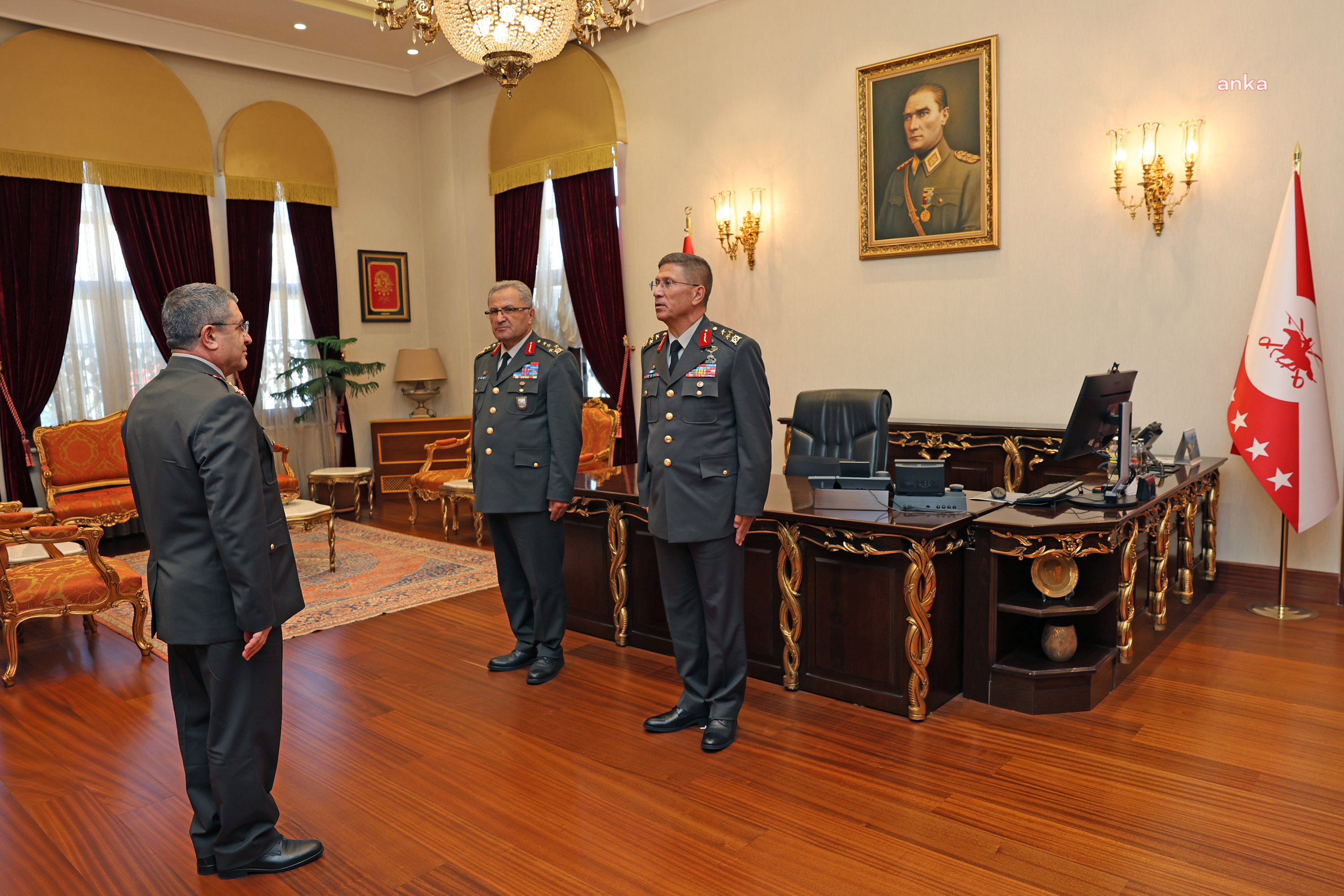 Orgeneral Metin Tokel, 1'inci Ordu Komutanlığı görevini Korgeneral Bahtiyar Ersay'a devretti