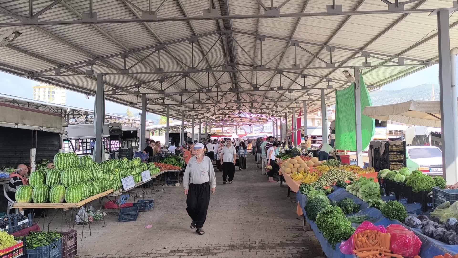 Pahalılıktan dert yanan Adanalı: "Hayat bitmiş, ölmüşüm ağlayanımız yok"