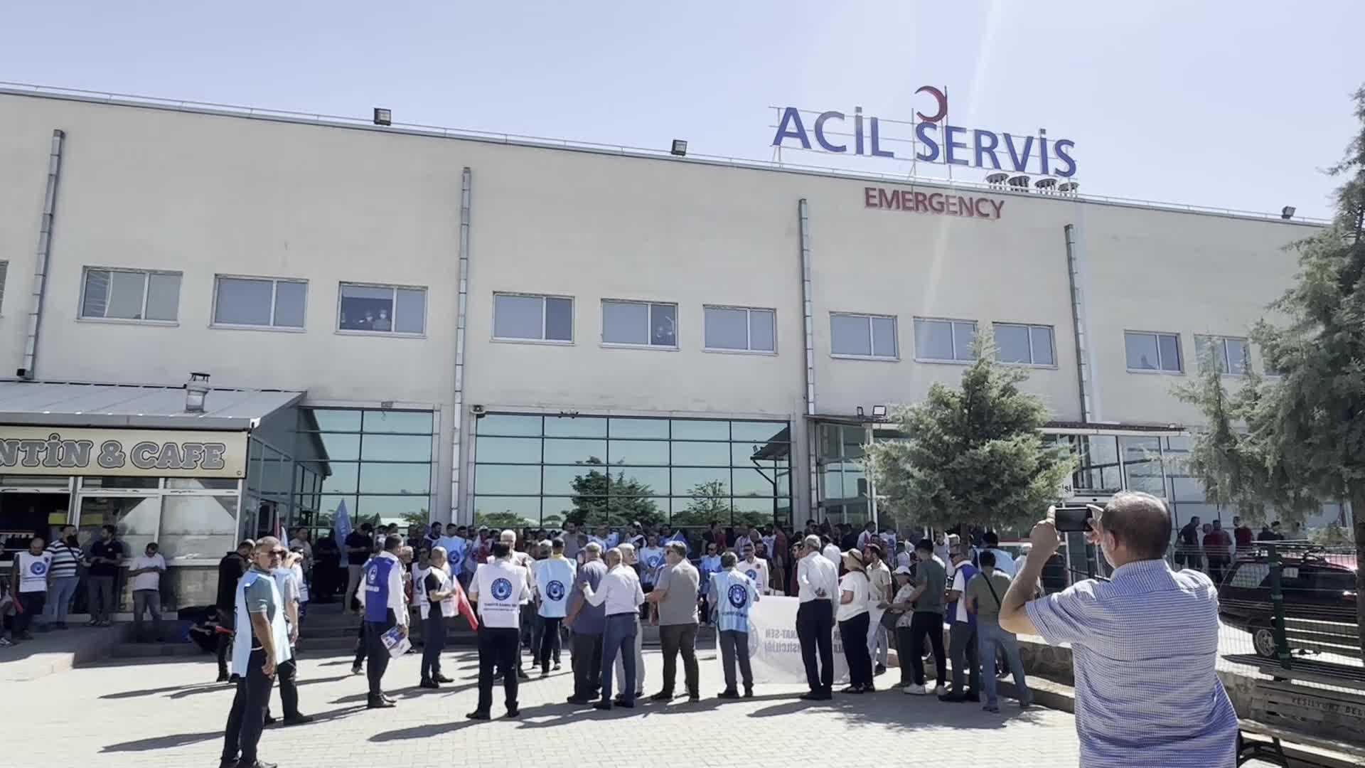 Memurlar iş bırakıyor... Türk Kamu-Sen Malatya’dan hükümete: “Bu oranlar mutfağın derdine derman olmaz”