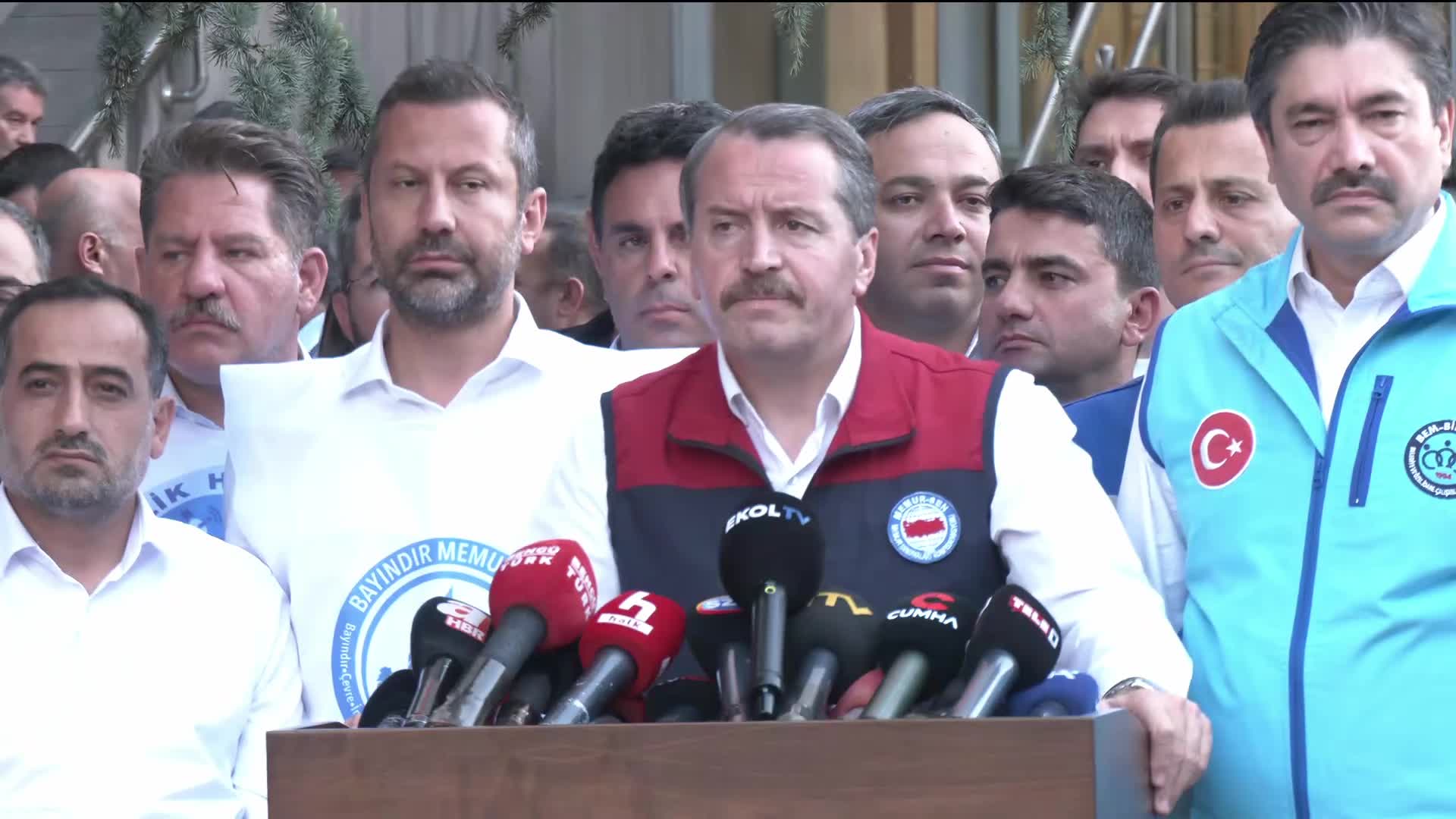 Memur sendikaları Toplu Sözleşmenin 3'üncü teklifini de kabul etmedi... Ali Yalçın: Böyle bir son teklif olamaz. Bu teklifle kamuda barış olmaz