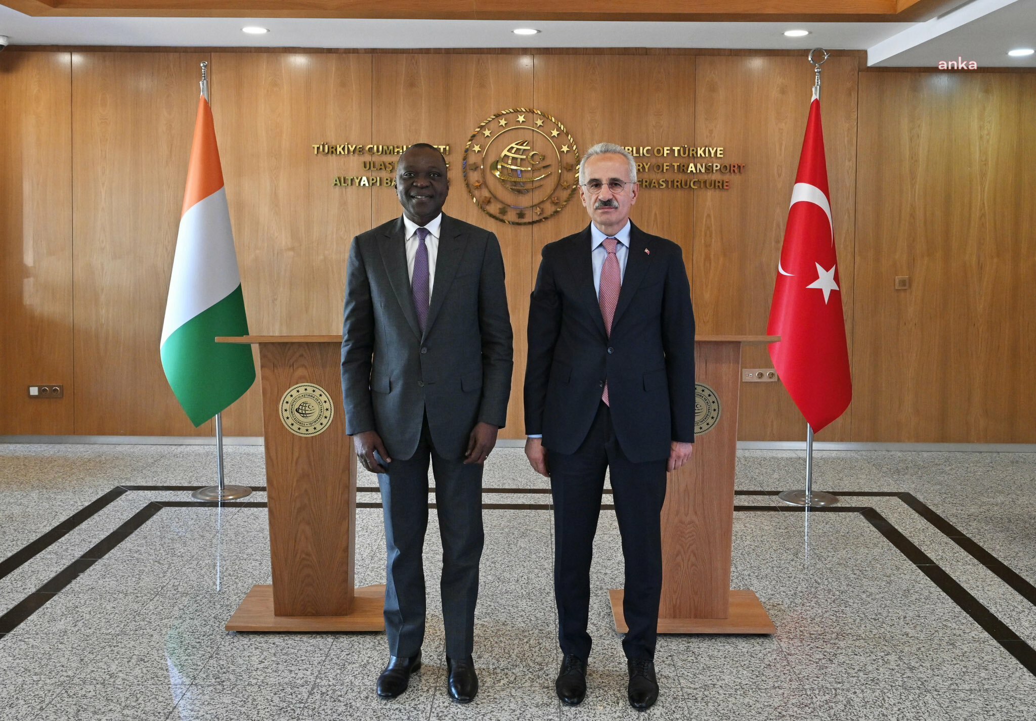 Ulaştırma Bakanı Uraloğlu, Fildişi Sahili heyetini ağırladı
