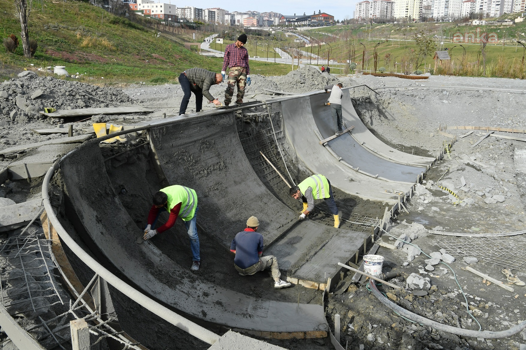 TÜRKİYE’NİN EN DERİN SKATE PARKI BEYLİKDÜZÜ’NE İNŞA EDİLİYOR