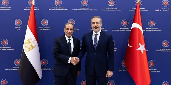 Bakan Fidan ve Mısırlı mevkidaşı ile Gazze’deki ateşkes çabalarını görüştü